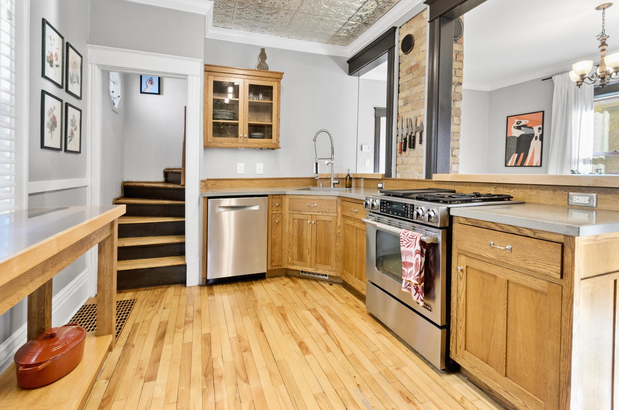 View of Residential at 2322 Grand Street, Minneapolis MN 55418, Minneapolis (14 of 38) - Mike Wilen | Minnesota Team Real Estate