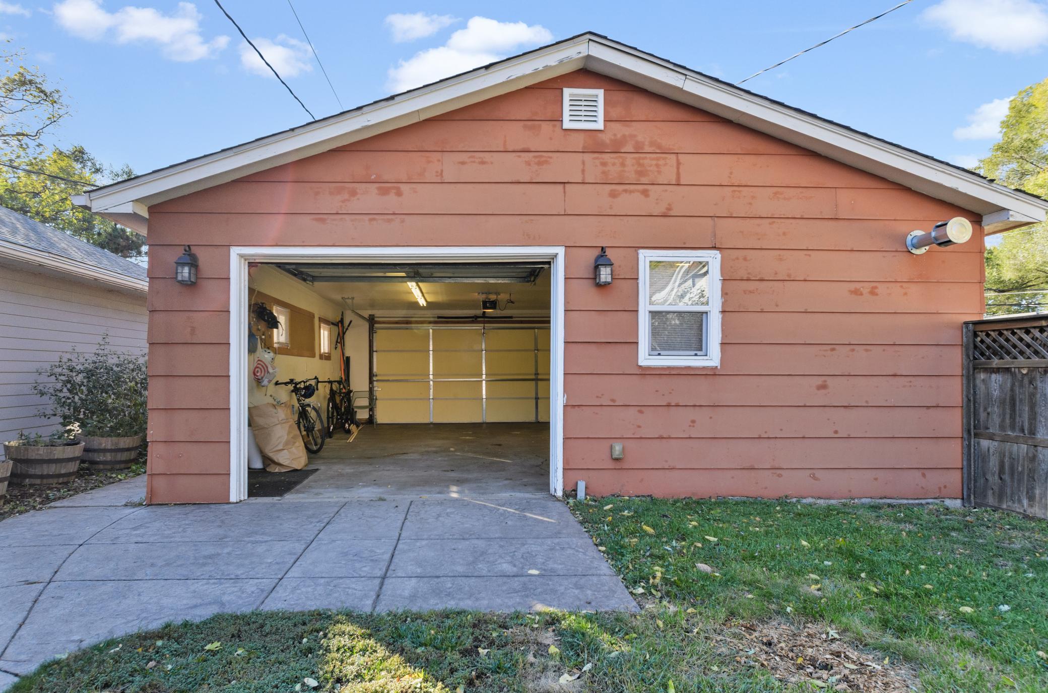 View of Residential at 2322 Grand Street, Minneapolis MN 55418, Minneapolis (35 of 38) - Mike Wilen | Minnesota Team Real Estate