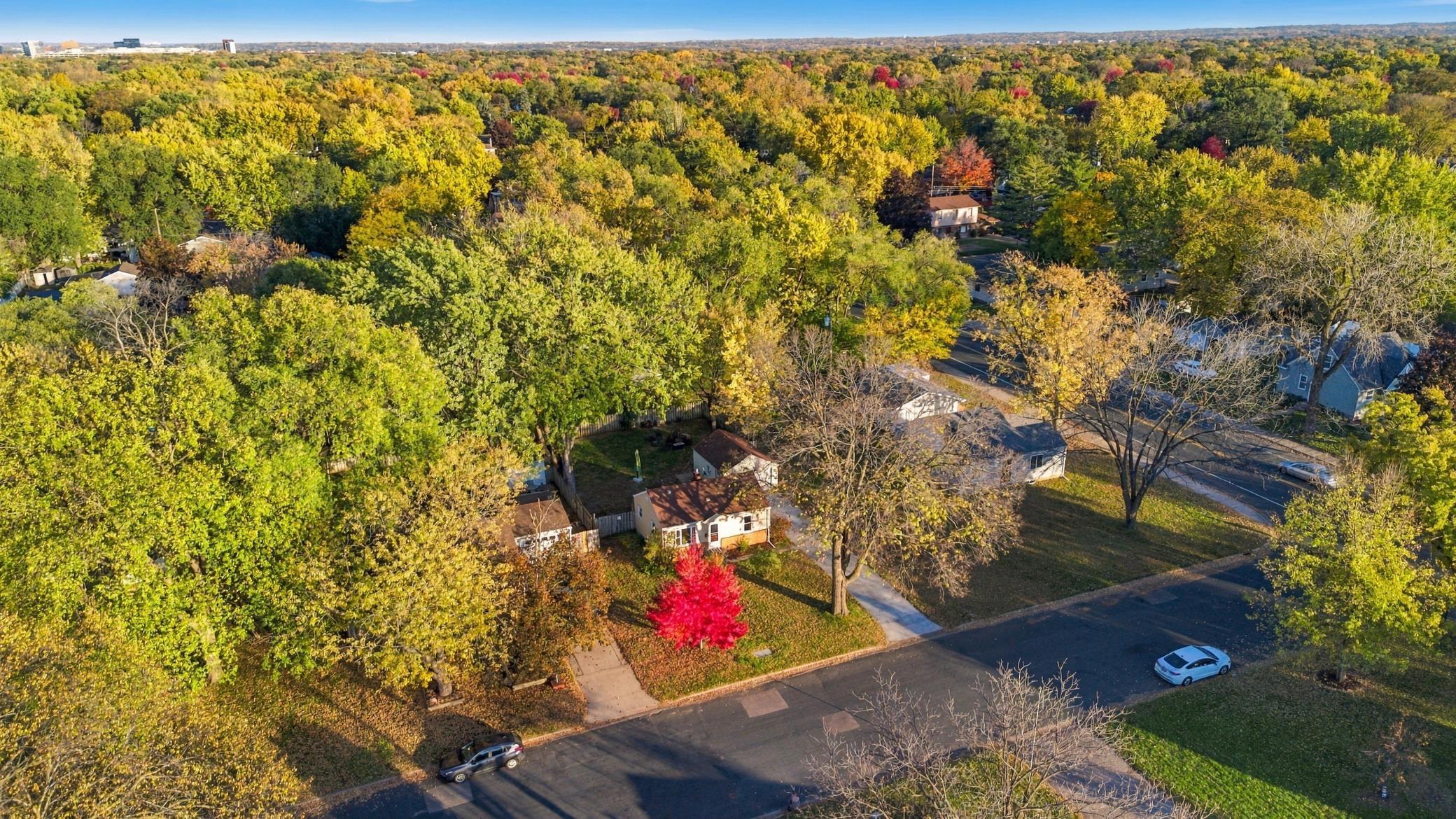 View of Residential at 8347 Wentworth Avenue, Bloomington MN 55420, Bloomington (22 of 24) - Mike Wilen | Minnesota Team Real Estate