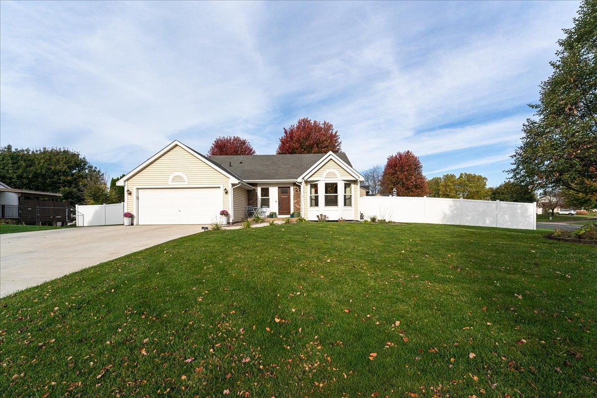 View of Residential at 565 Coventry Parkway, Eagan MN 55123, Eagan (3 of 55) - Mike Wilen | Minnesota Team Real Estate
