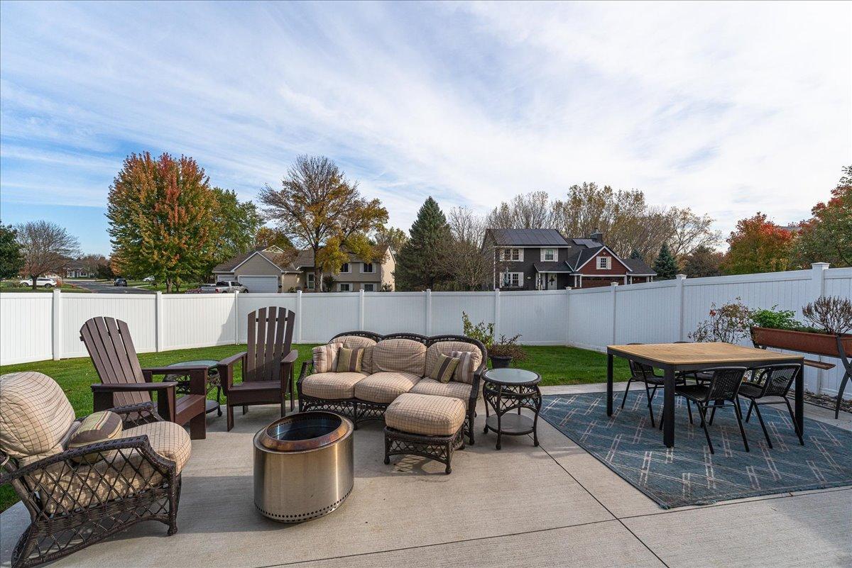 View of Residential at 565 Coventry Parkway, Eagan MN 55123, Eagan (34 of 55) - Mike Wilen | Minnesota Team Real Estate