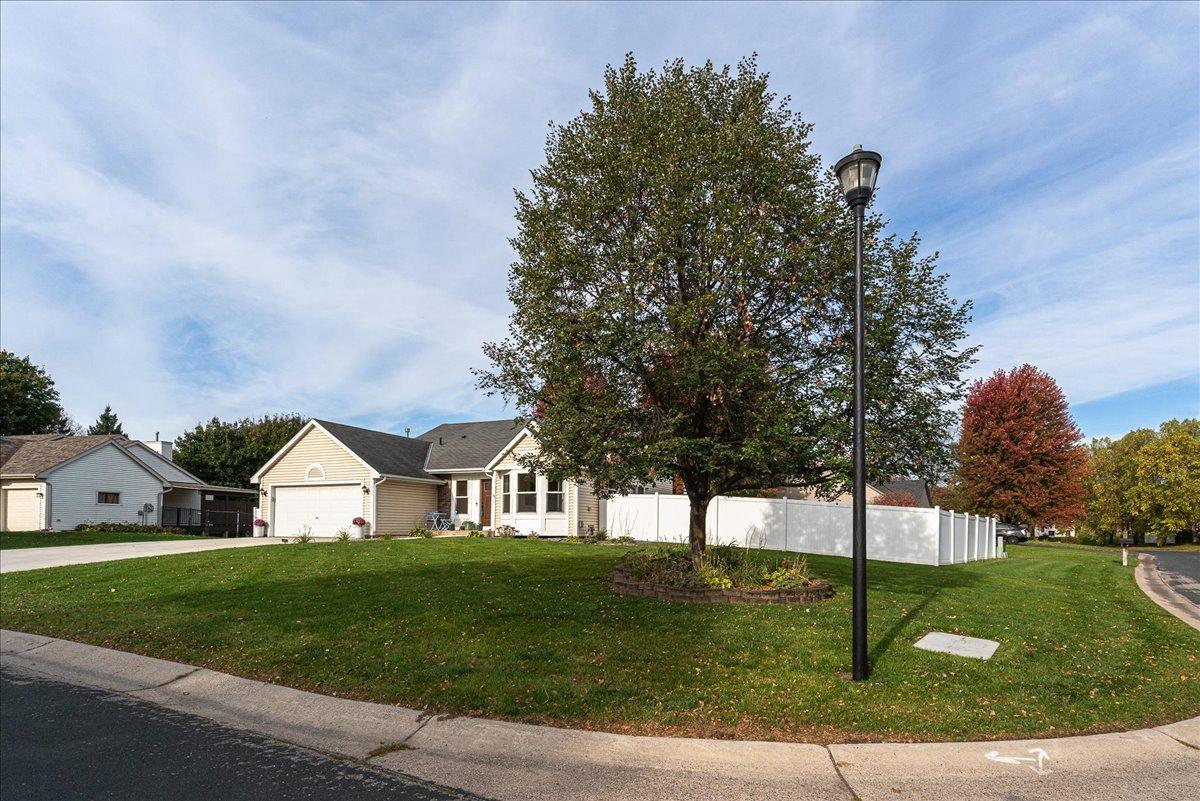 View of Residential at 565 Coventry Parkway, Eagan MN 55123, Eagan (45 of 55) - Mike Wilen | Minnesota Team Real Estate