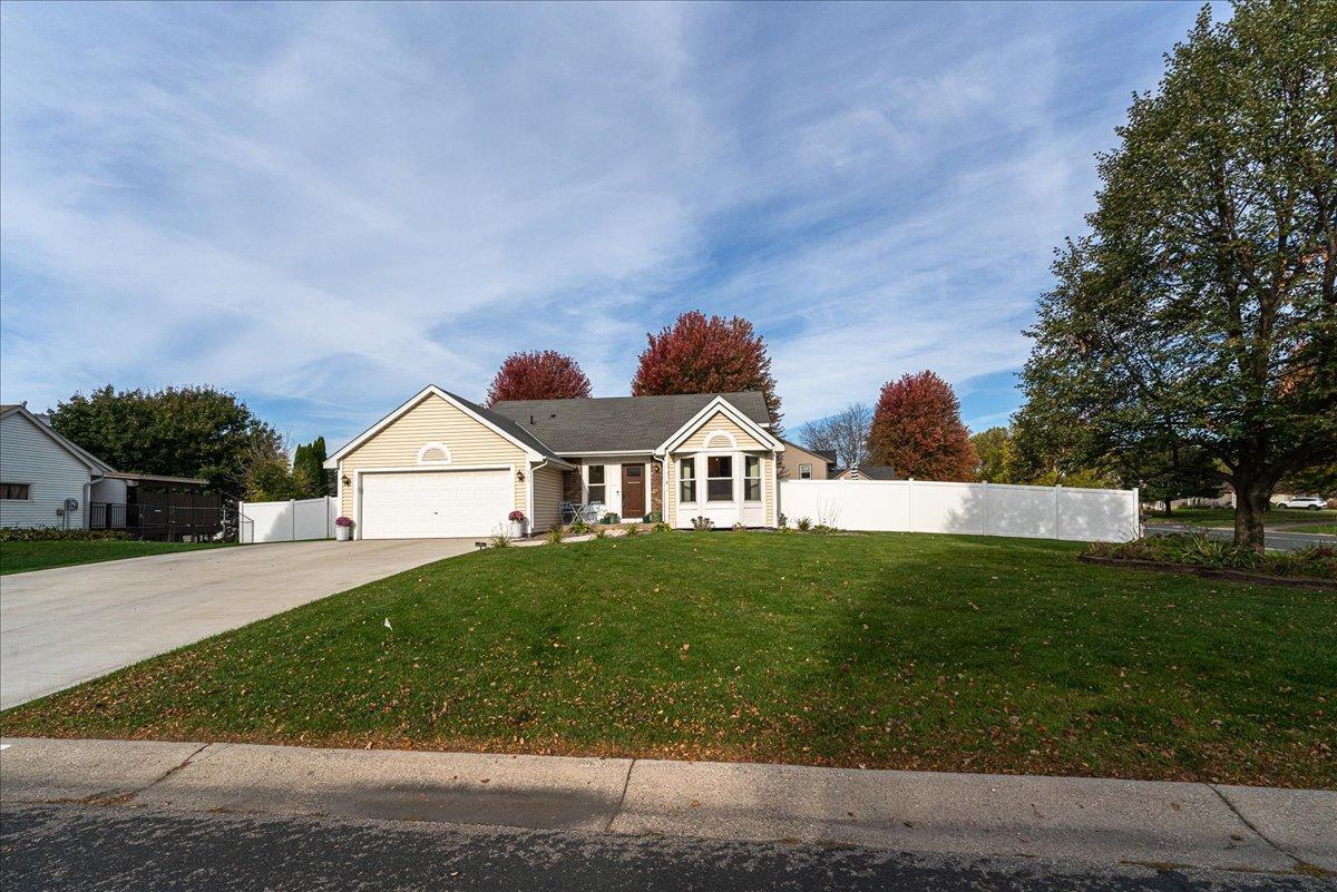 View of Residential at 565 Coventry Parkway, Eagan MN 55123, Eagan (44 of 55) - Mike Wilen | Minnesota Team Real Estate