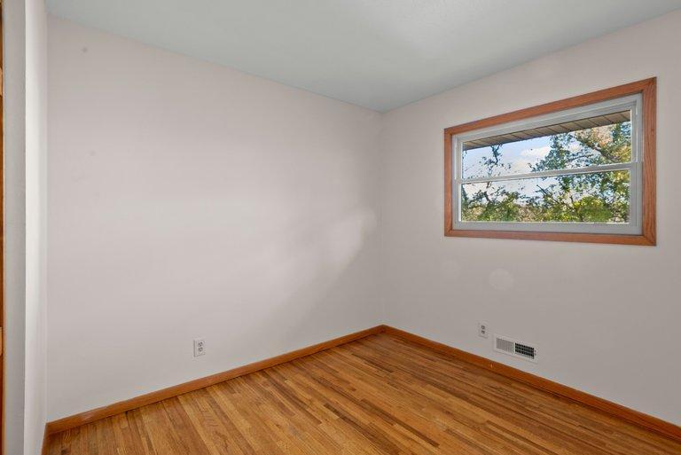 View of Residential at 9031 Johnson Avenue, Bloomington MN 55437, Bloomington (24 of 39) - Mike Wilen | Minnesota Team Real Estate