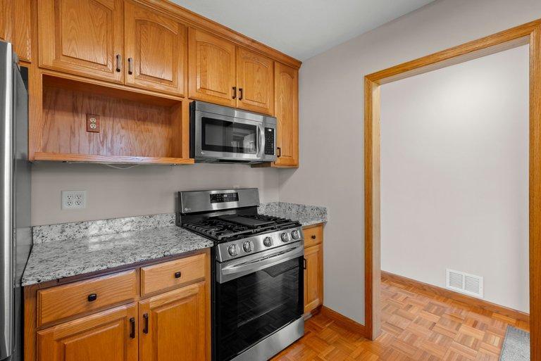 View of Residential at 9031 Johnson Avenue, Bloomington MN 55437, Bloomington (19 of 39) - Mike Wilen | Minnesota Team Real Estate