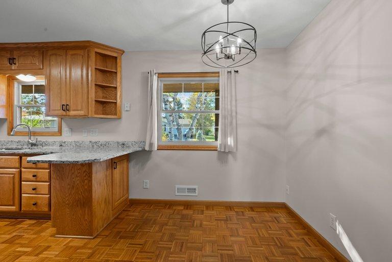 View of Residential at 9031 Johnson Avenue, Bloomington MN 55437, Bloomington (17 of 39) - Mike Wilen | Minnesota Team Real Estate