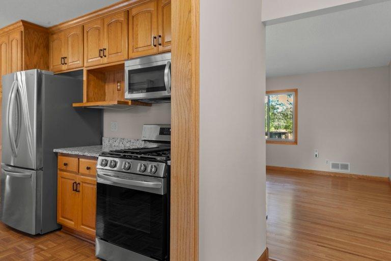 View of Residential at 9031 Johnson Avenue, Bloomington MN 55437, Bloomington (12 of 39) - Mike Wilen | Minnesota Team Real Estate