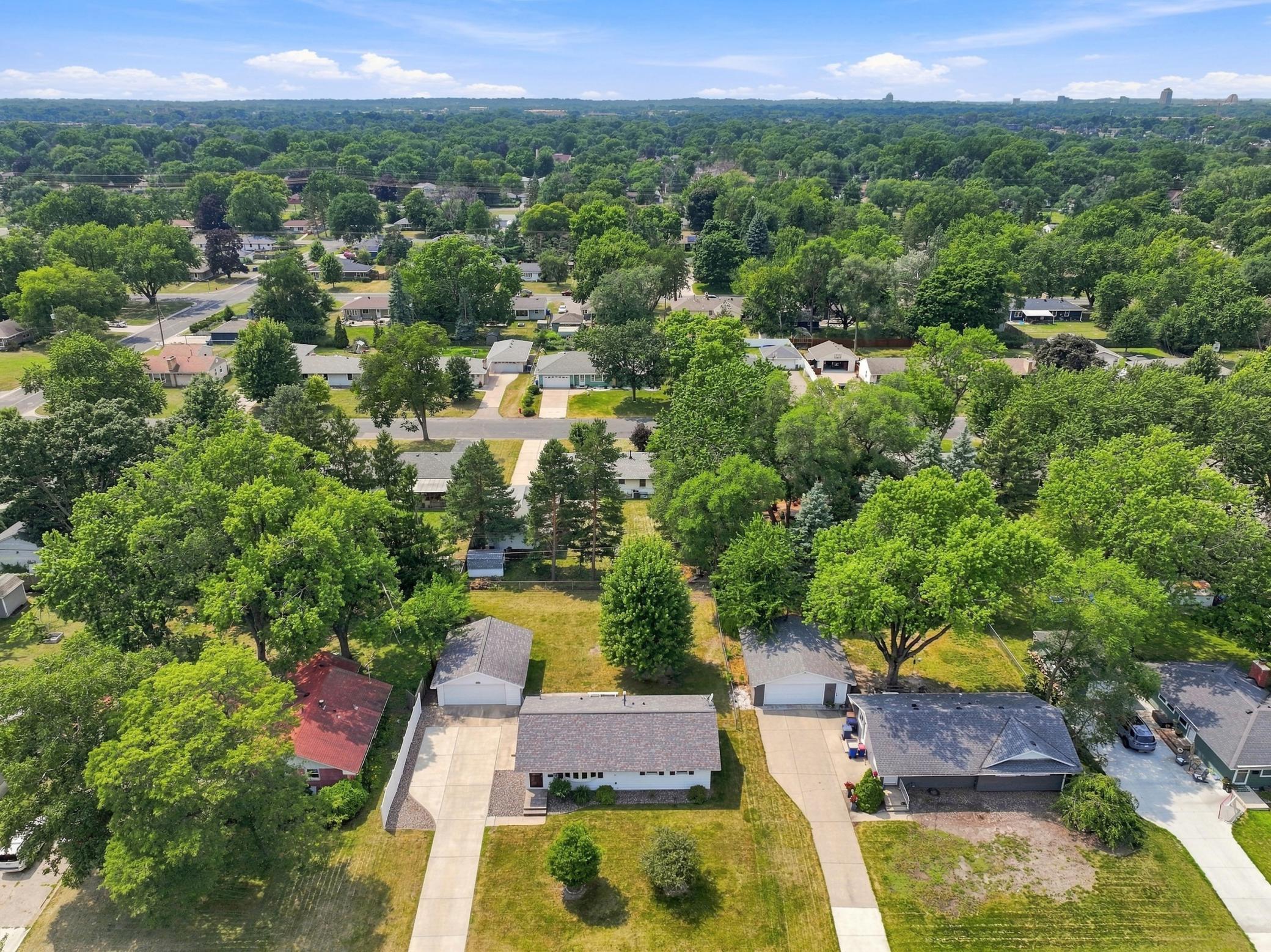 View of Residential at 9324 10th Avenue, Bloomington MN 55420, Bloomington (48 of 75) - Mike Wilen | Minnesota Team Real Estate