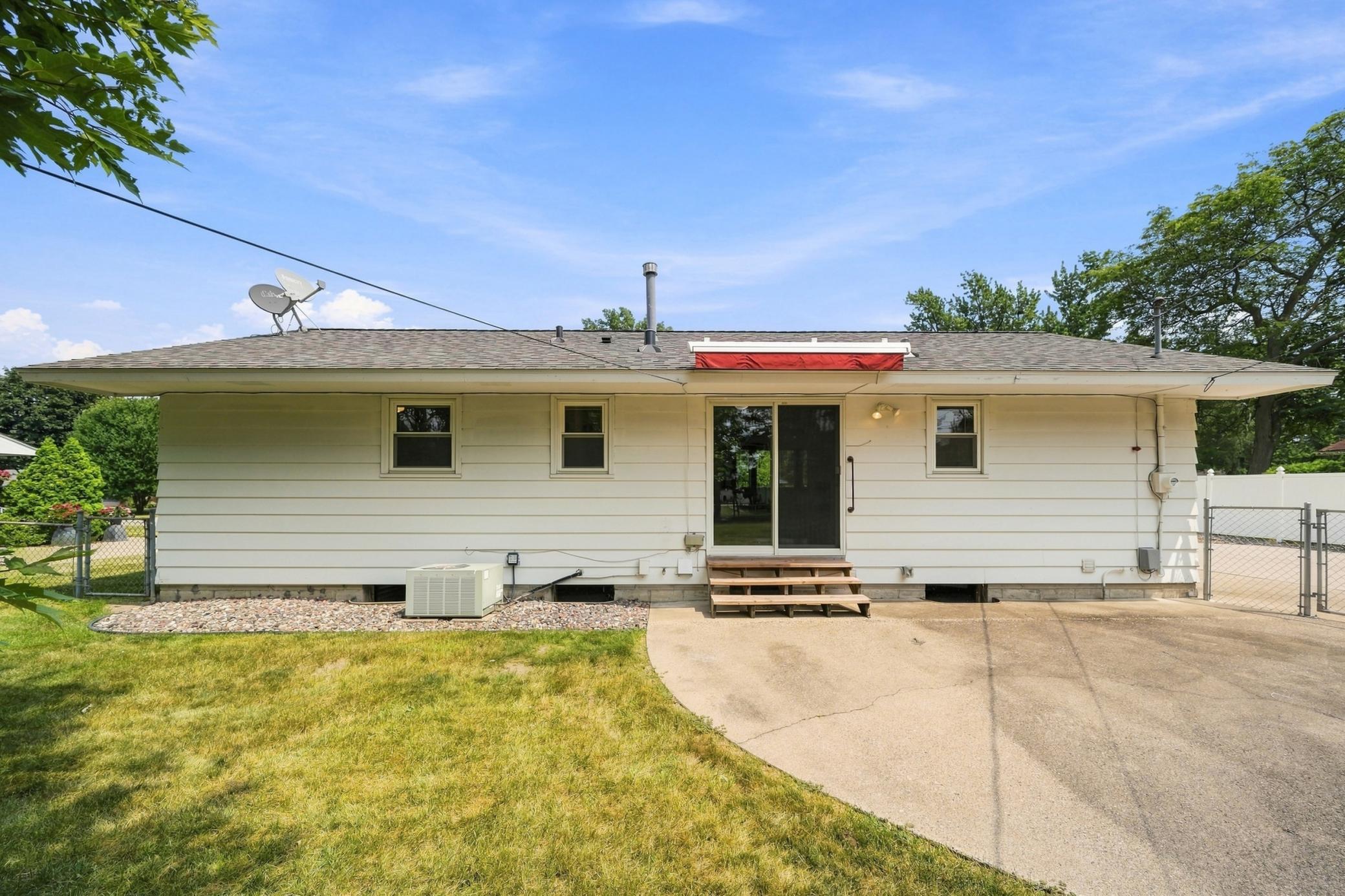 View of Residential at 9324 10th Avenue, Bloomington MN 55420, Bloomington (65 of 75) - Mike Wilen | Minnesota Team Real Estate