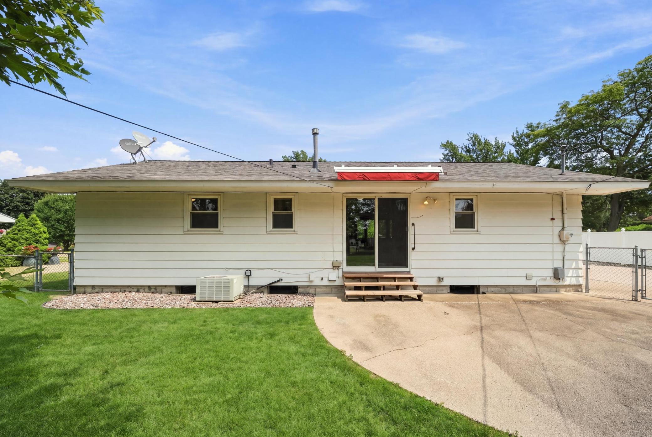View of Residential at 9324 10th Avenue, Bloomington MN 55420, Bloomington (64 of 75) - Mike Wilen | Minnesota Team Real Estate