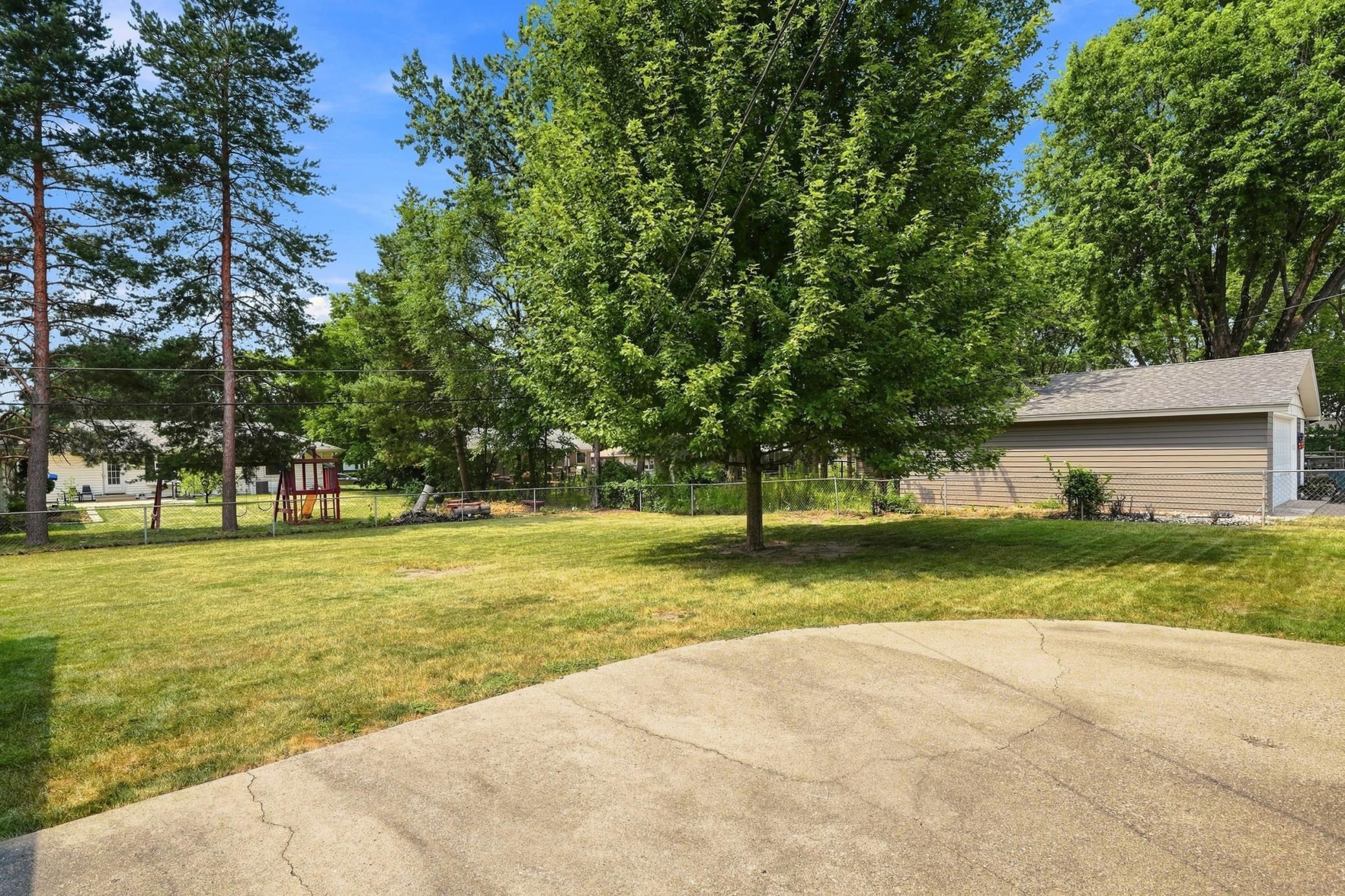 View of Residential at 9324 10th Avenue, Bloomington MN 55420, Bloomington (47 of 75) - Mike Wilen | Minnesota Team Real Estate