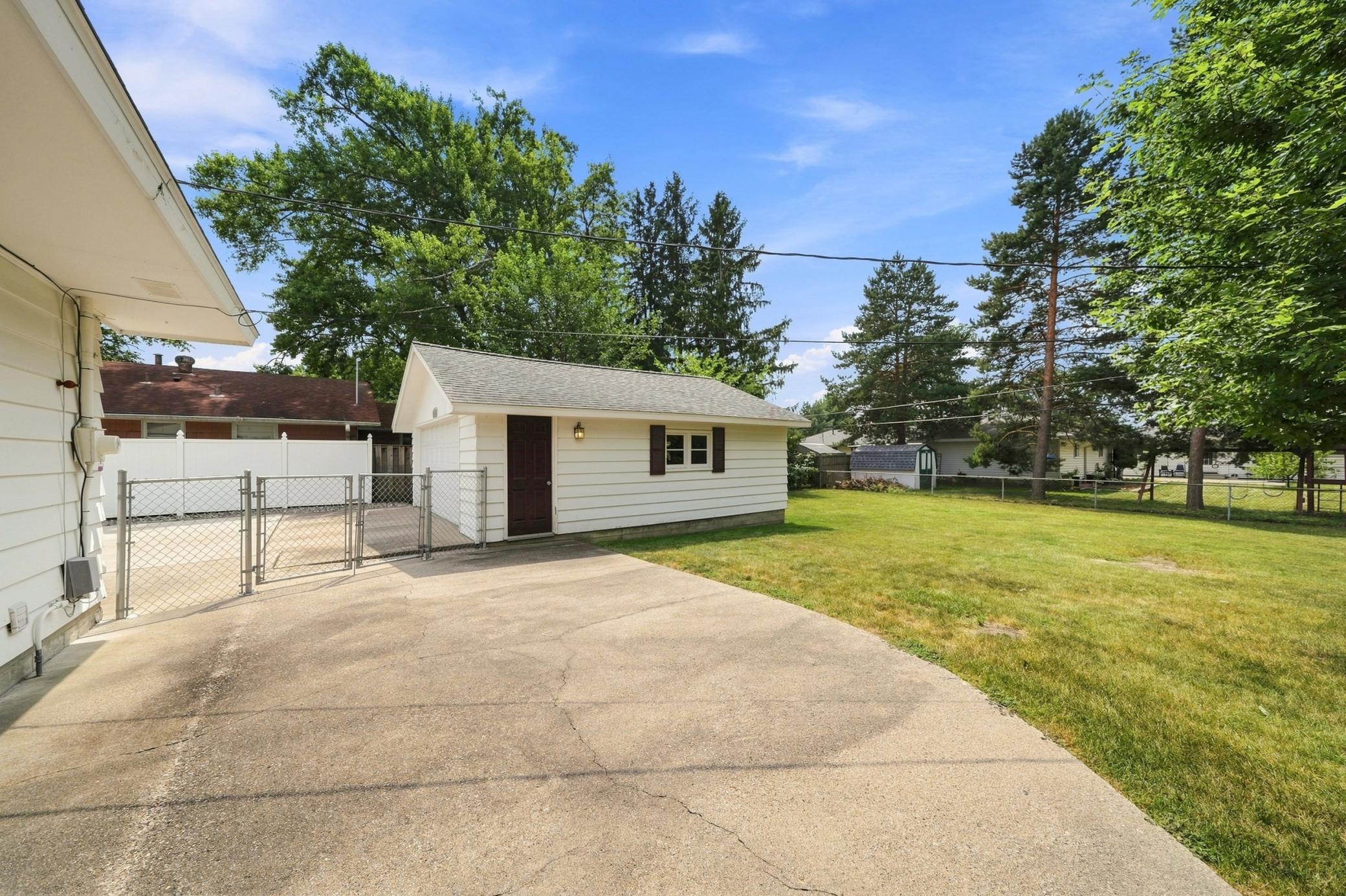 View of Residential at 9324 10th Avenue, Bloomington MN 55420, Bloomington (44 of 75) - Mike Wilen | Minnesota Team Real Estate