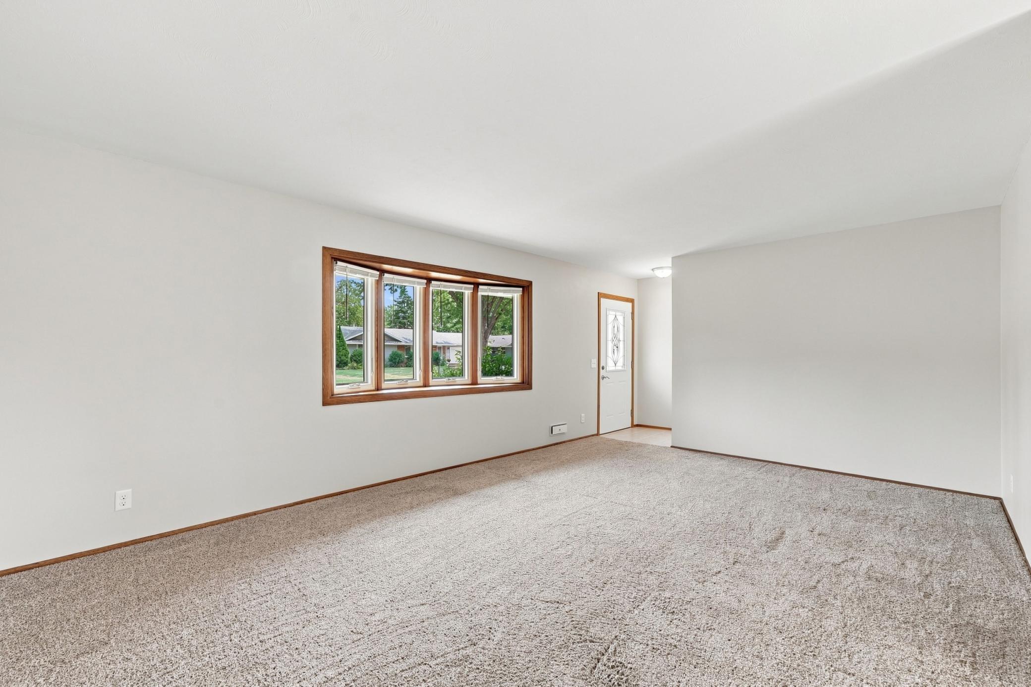 View of Residential at 9324 10th Avenue, Bloomington MN 55420, Bloomington (12 of 75) - Mike Wilen | Minnesota Team Real Estate