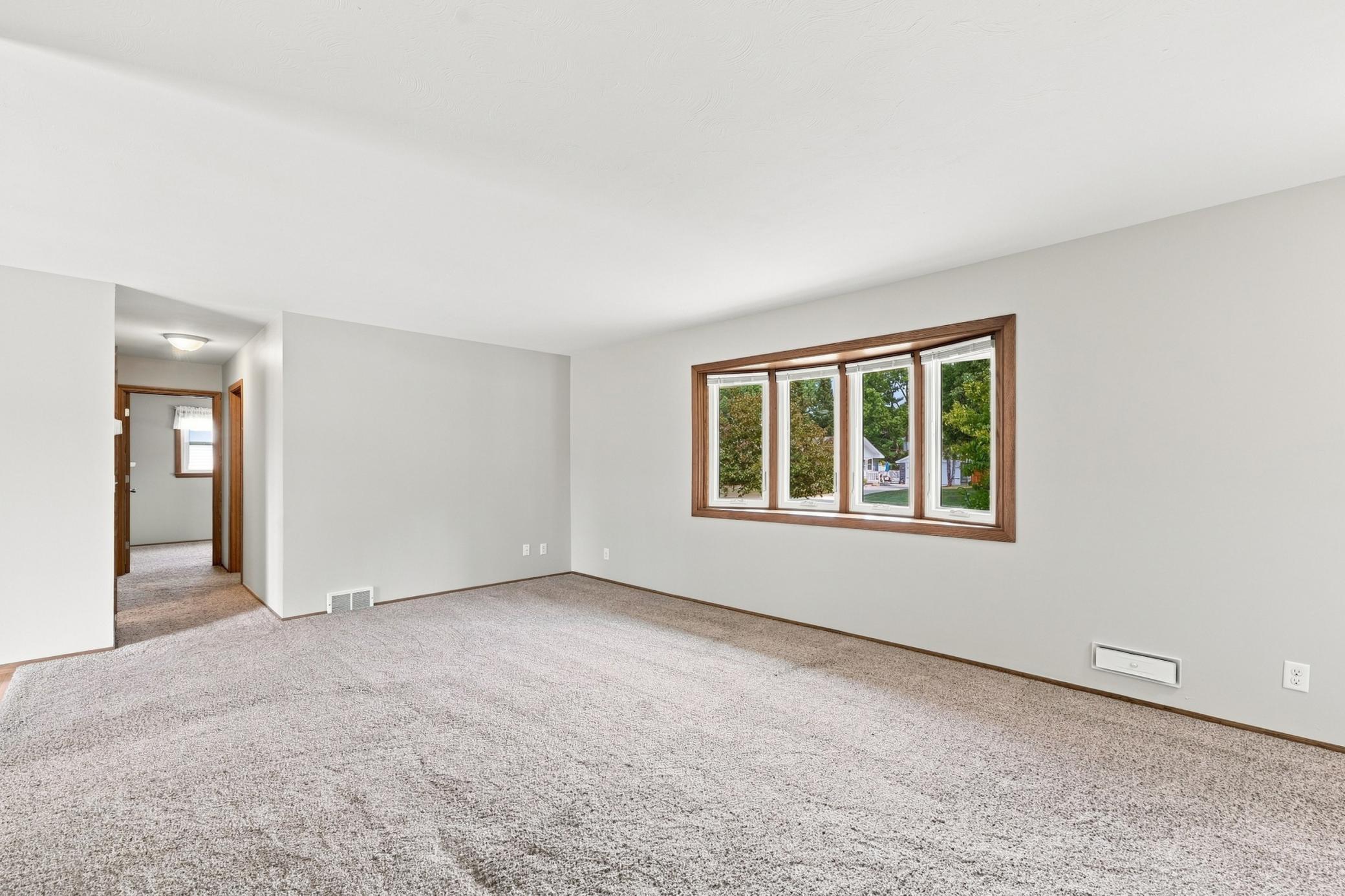 View of Residential at 9324 10th Avenue, Bloomington MN 55420, Bloomington (11 of 75) - Mike Wilen | Minnesota Team Real Estate
