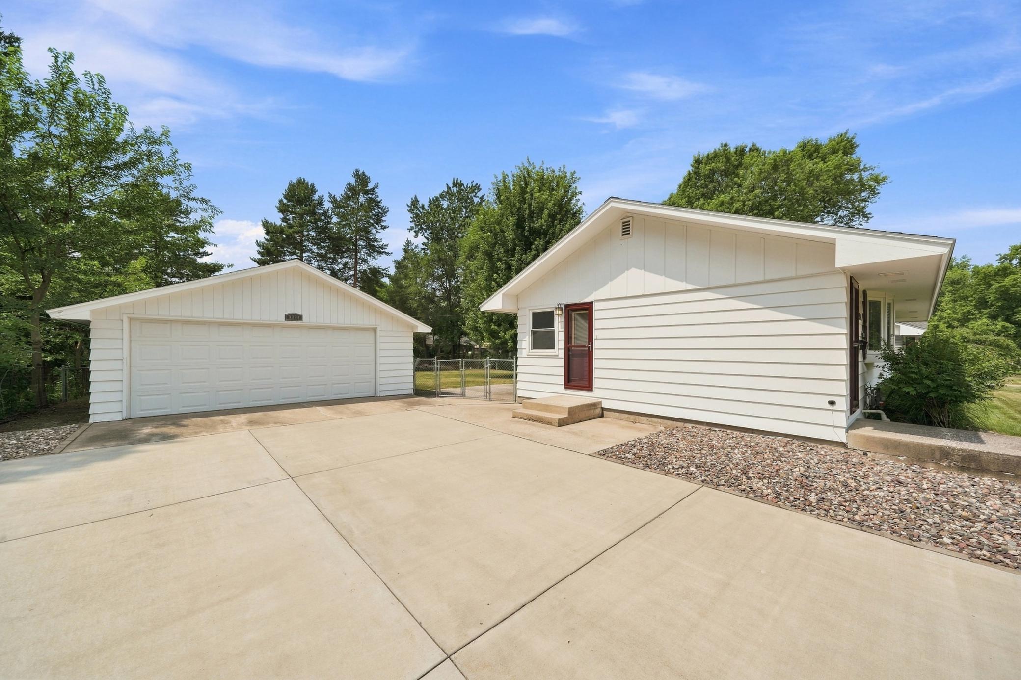 View of Residential at 9324 10th Avenue, Bloomington MN 55420, Bloomington (71 of 75) - Mike Wilen | Minnesota Team Real Estate