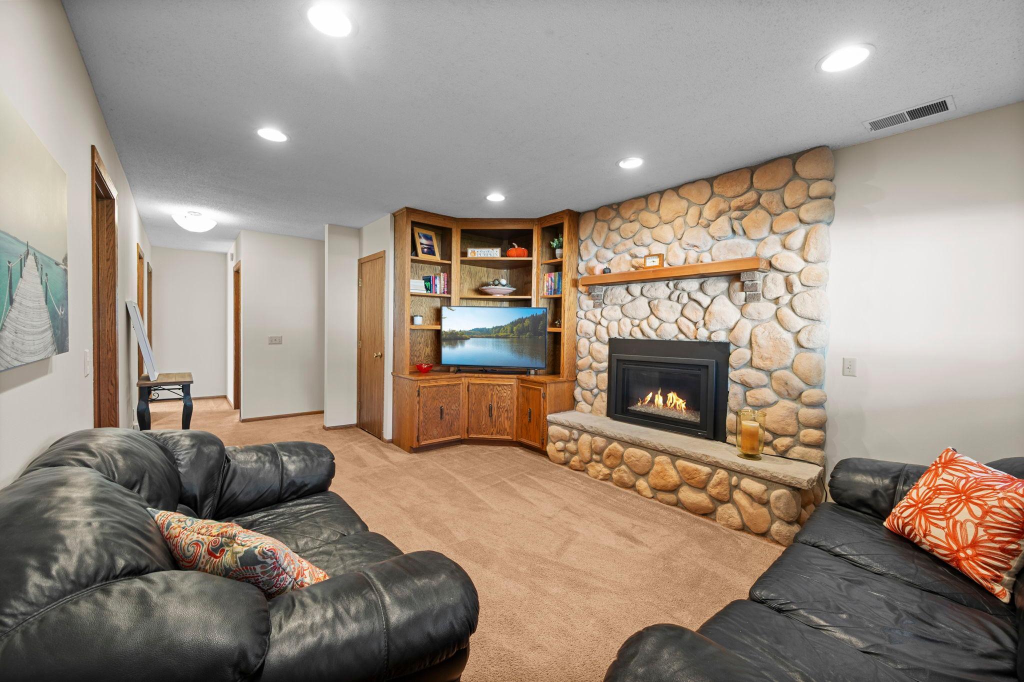 View of Residential at 8308 104th Street, Bloomington MN 55438, Bloomington (24 of 47) - Mike Wilen | Minnesota Team Real Estate