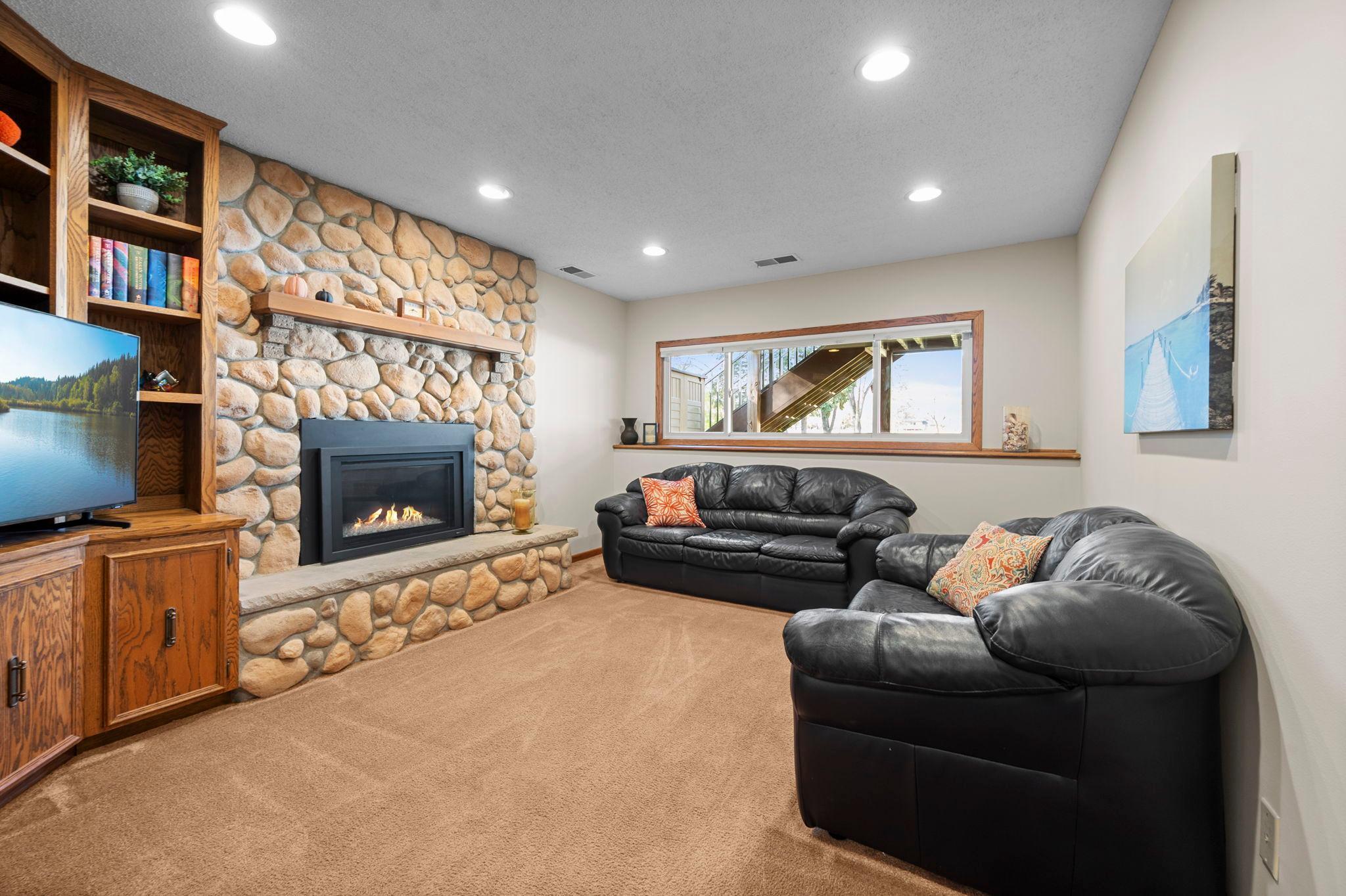 View of Residential at 8308 104th Street, Bloomington MN 55438, Bloomington (22 of 47) - Mike Wilen | Minnesota Team Real Estate