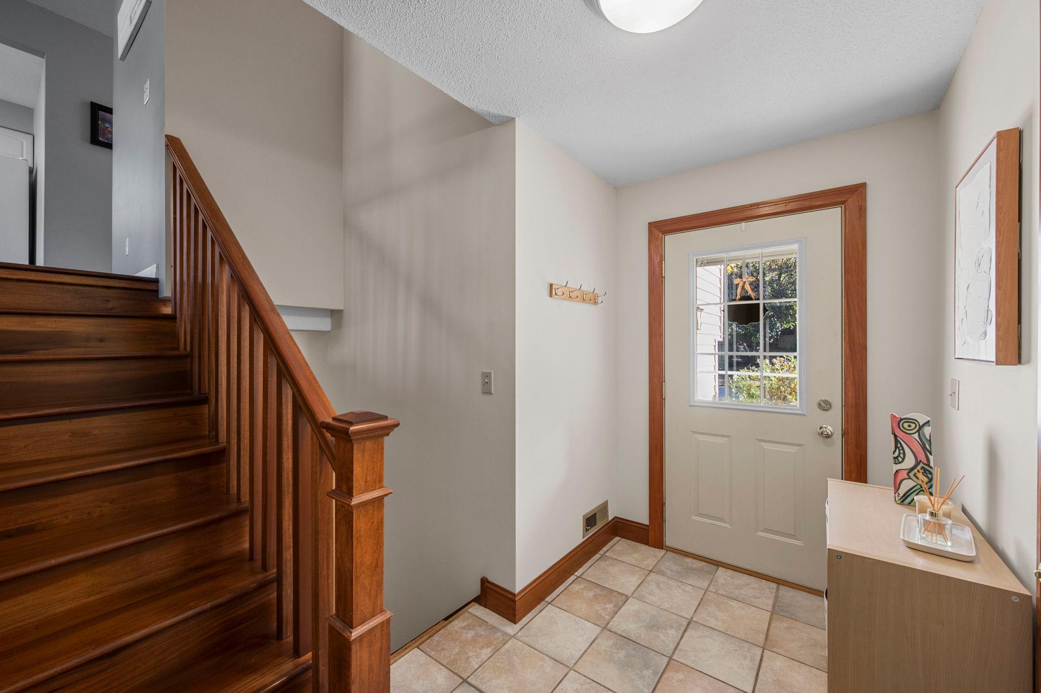 View of Residential at 8308 104th Street, Bloomington MN 55438, Bloomington (18 of 47) - Mike Wilen | Minnesota Team Real Estate