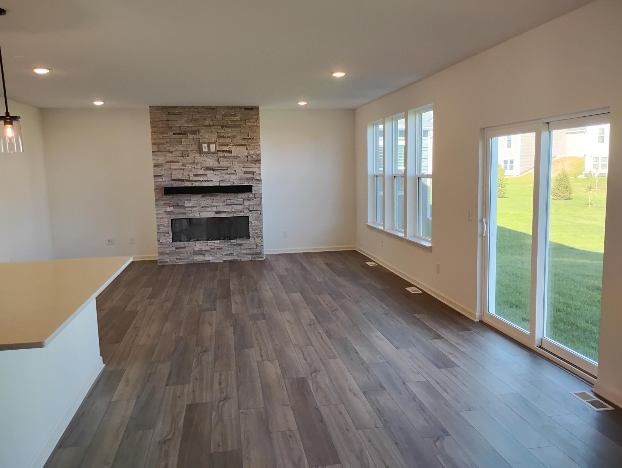 View of Residential at 4602 Island Park Bay, Woodbury MN 55129, Woodbury (4 of 33) - Mike Wilen | Minnesota Team Real Estate