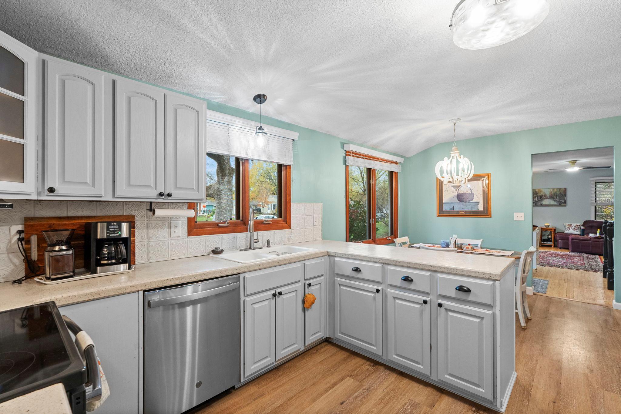 View of Residential at 10621 Russell Avenue, Bloomington MN 55431, Bloomington (6 of 29) - Mike Wilen | Minnesota Team Real Estate