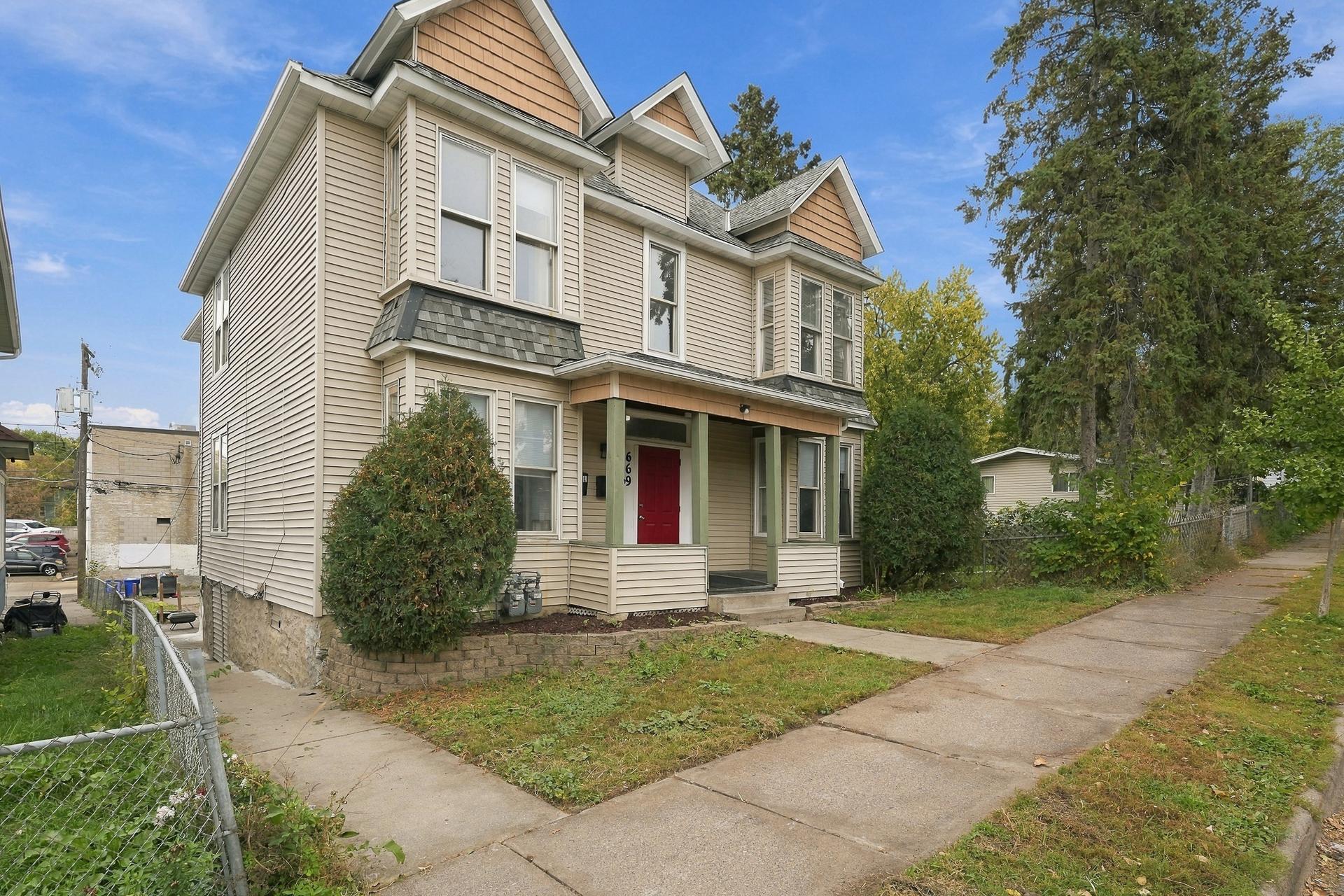 View of Residential Income at 669 Case Avenue, Saint Paul MN 55106, Saint Paul (8 of 65) - Mike Wilen | Minnesota Team Real Estate