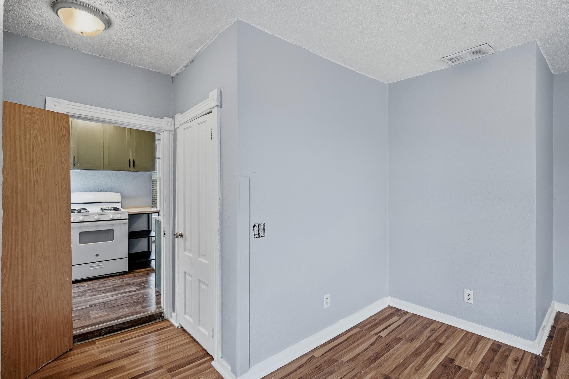 View of Residential Income at 669 Case Avenue, Saint Paul MN 55106, Saint Paul (58 of 65) - Mike Wilen | Minnesota Team Real Estate