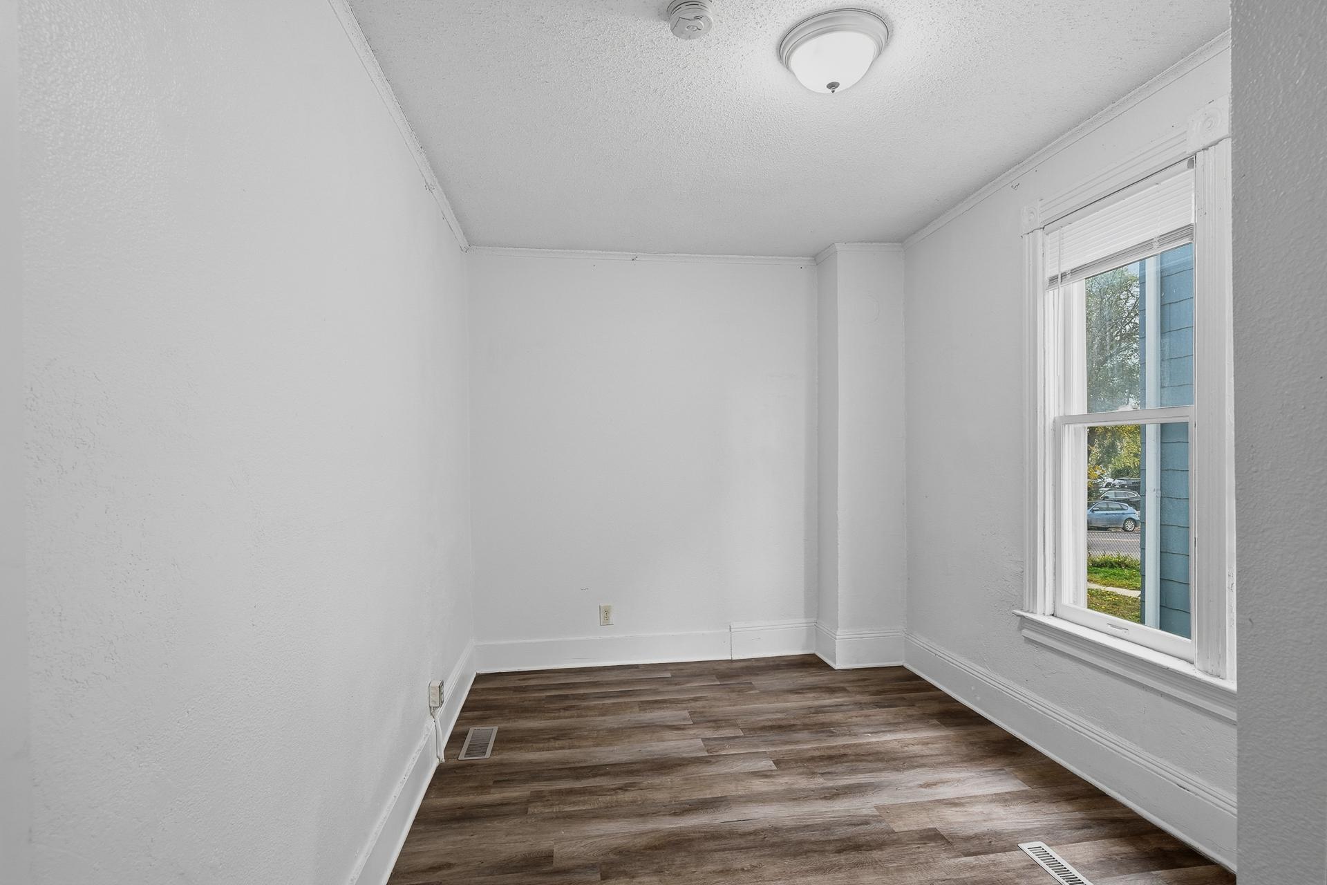 View of Residential Income at 669 Case Avenue, Saint Paul MN 55106, Saint Paul (27 of 65) - Mike Wilen | Minnesota Team Real Estate