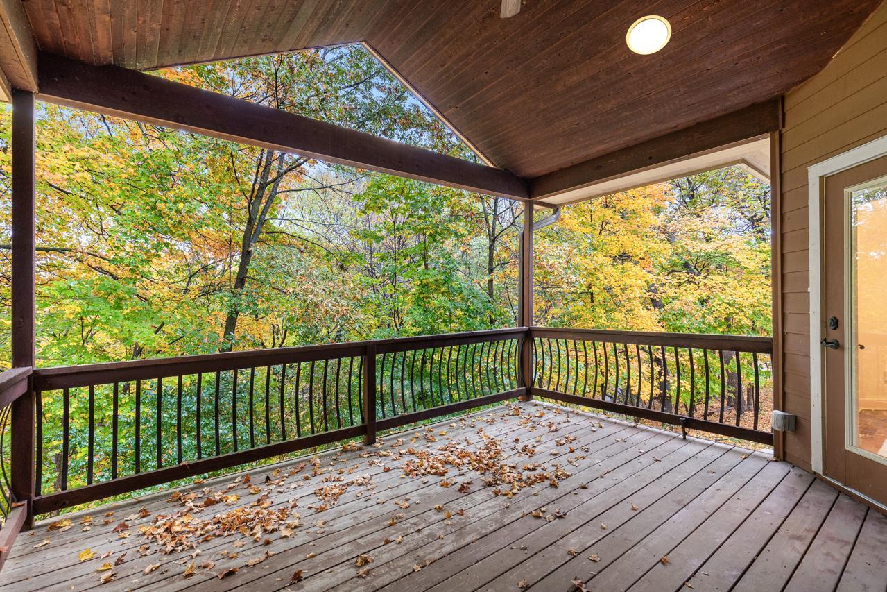 View of Residential at 18600 Ridgewood Road, Minnetonka MN 55391, Minnetonka (30 of 67) - Mike Wilen | Minnesota Team Real Estate