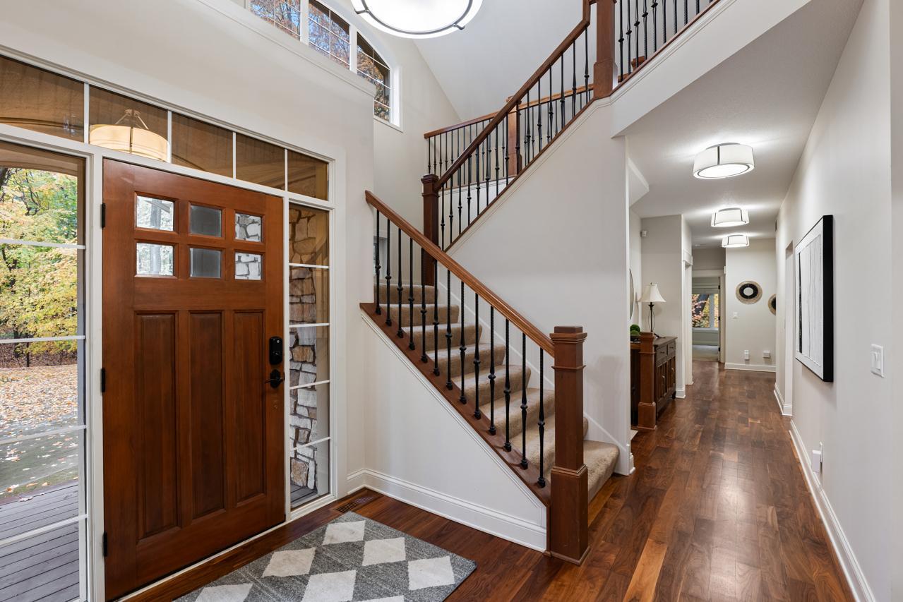 View of Residential at 18600 Ridgewood Road, Minnetonka MN 55391, Minnetonka (23 of 67) - Mike Wilen | Minnesota Team Real Estate