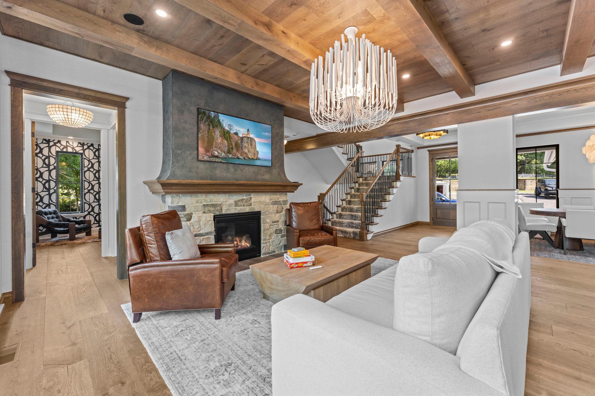 View of Residential at 1915 Oakland Road, Minnetonka MN 55305, Minnetonka (14 of 148) - Mike Wilen | Minnesota Team Real Estate