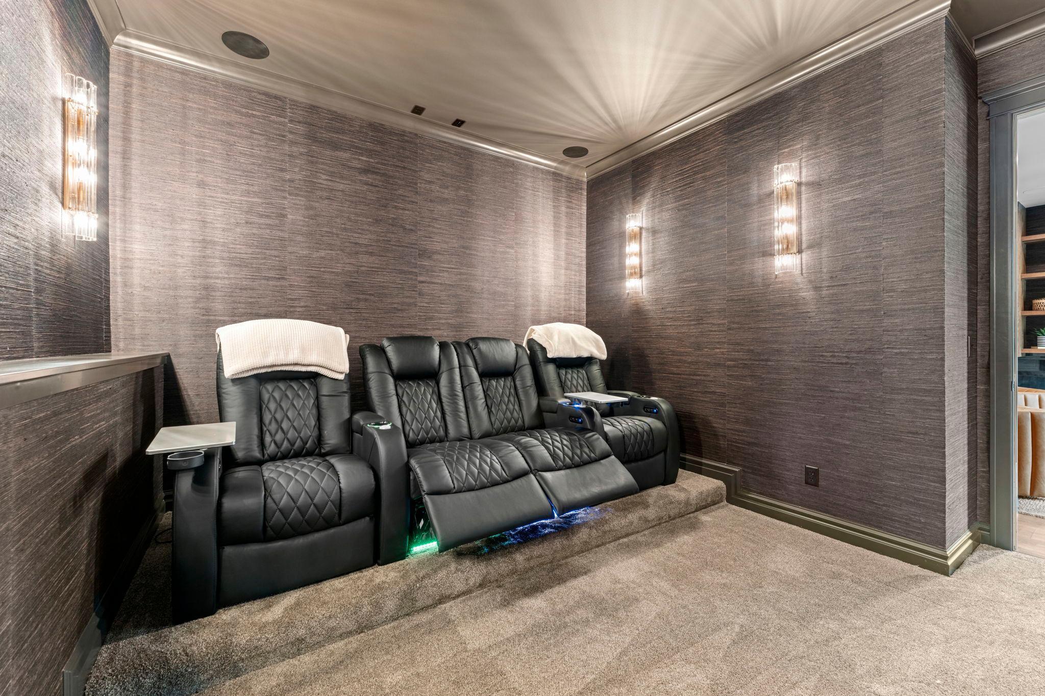 View of Residential at 1915 Oakland Road, Minnetonka MN 55305, Minnetonka (143 of 148) - Mike Wilen | Minnesota Team Real Estate