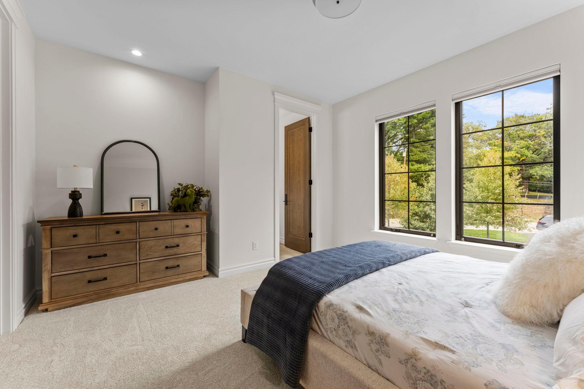 View of Residential at 1915 Oakland Road, Minnetonka MN 55305, Minnetonka (101 of 148) - Mike Wilen | Minnesota Team Real Estate