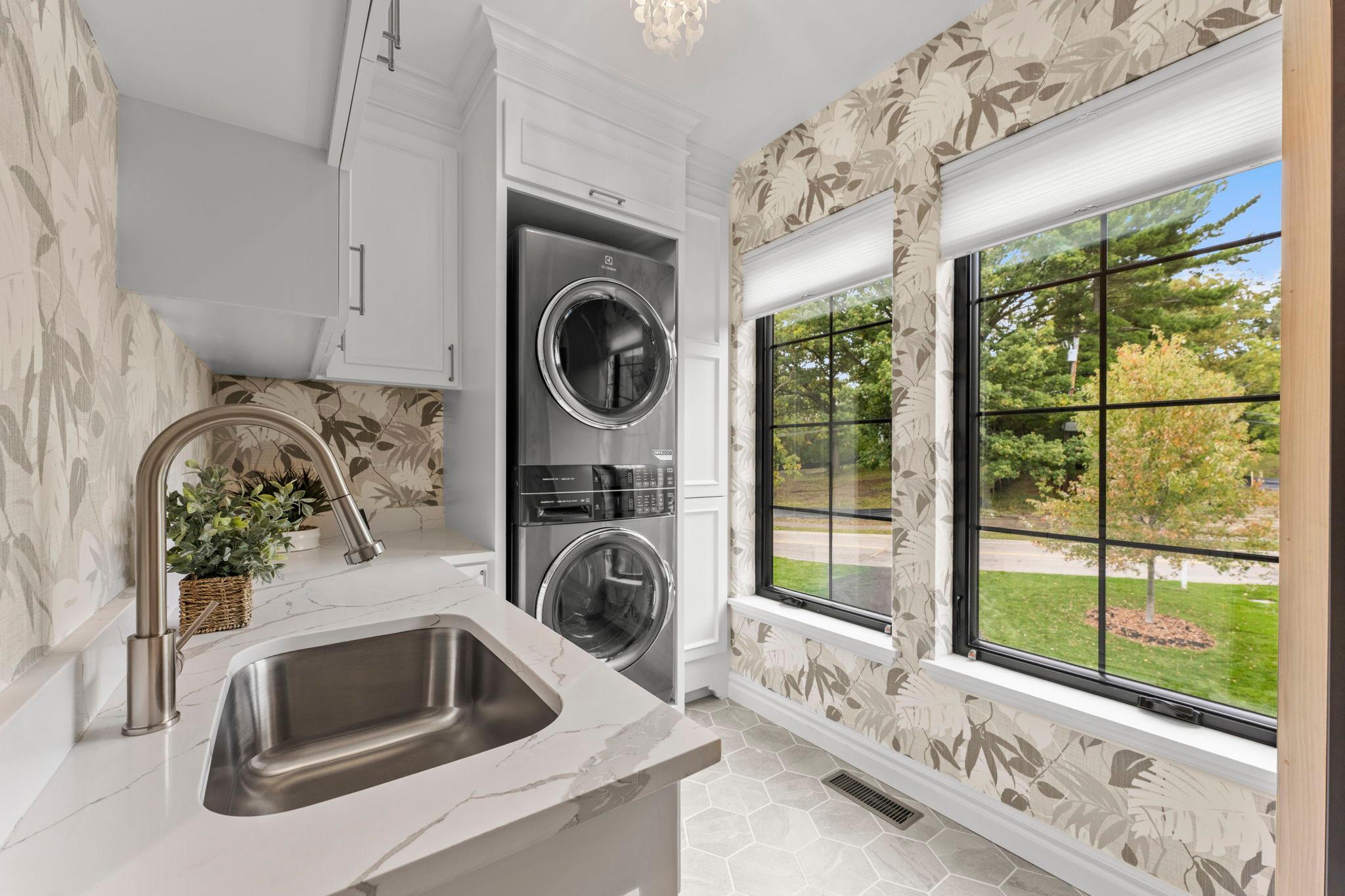 View of Residential at 1915 Oakland Road, Minnetonka MN 55305, Minnetonka (87 of 148) - Mike Wilen | Minnesota Team Real Estate