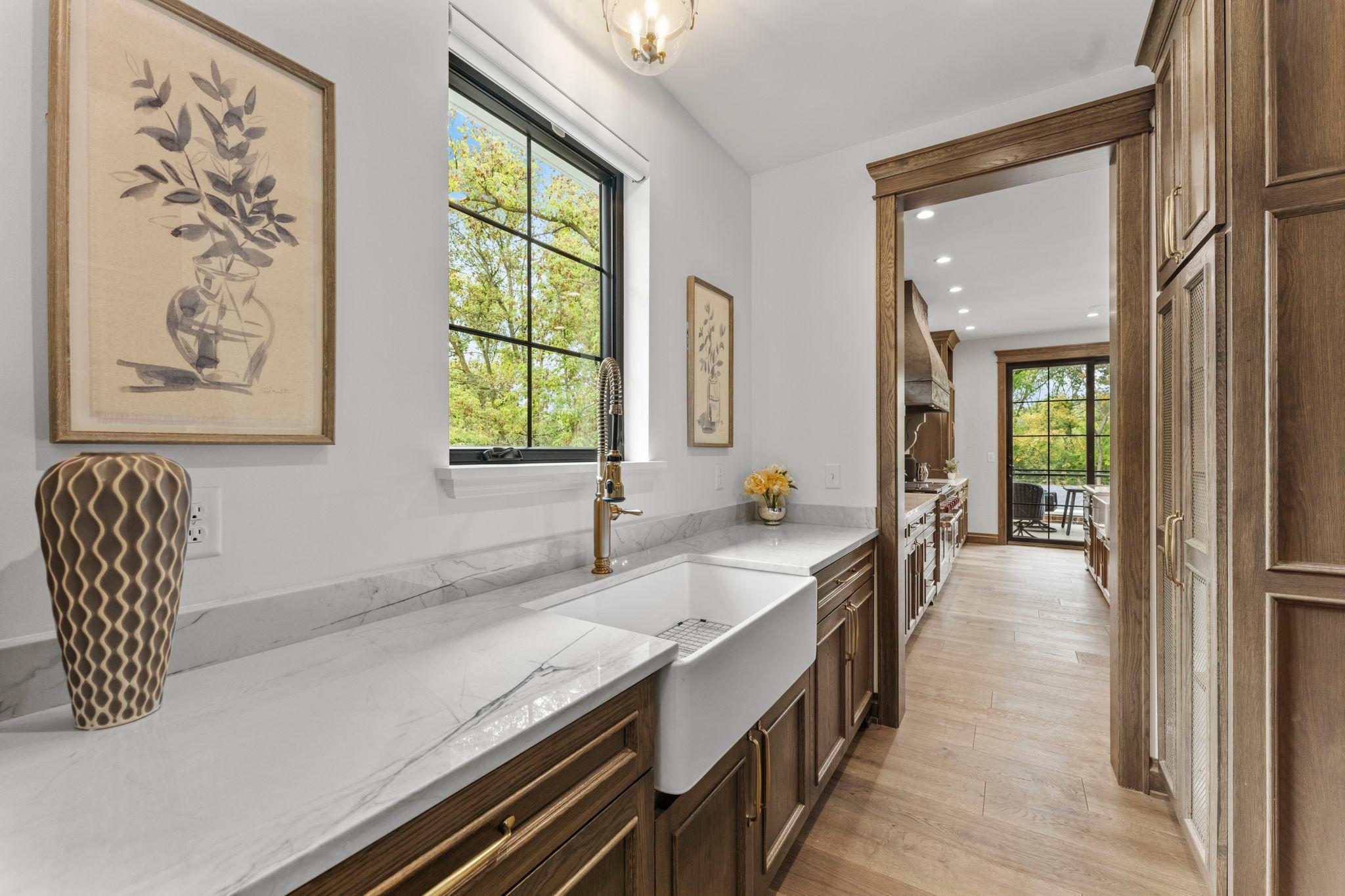 View of Residential at 1915 Oakland Road, Minnetonka MN 55305, Minnetonka (35 of 148) - Mike Wilen | Minnesota Team Real Estate