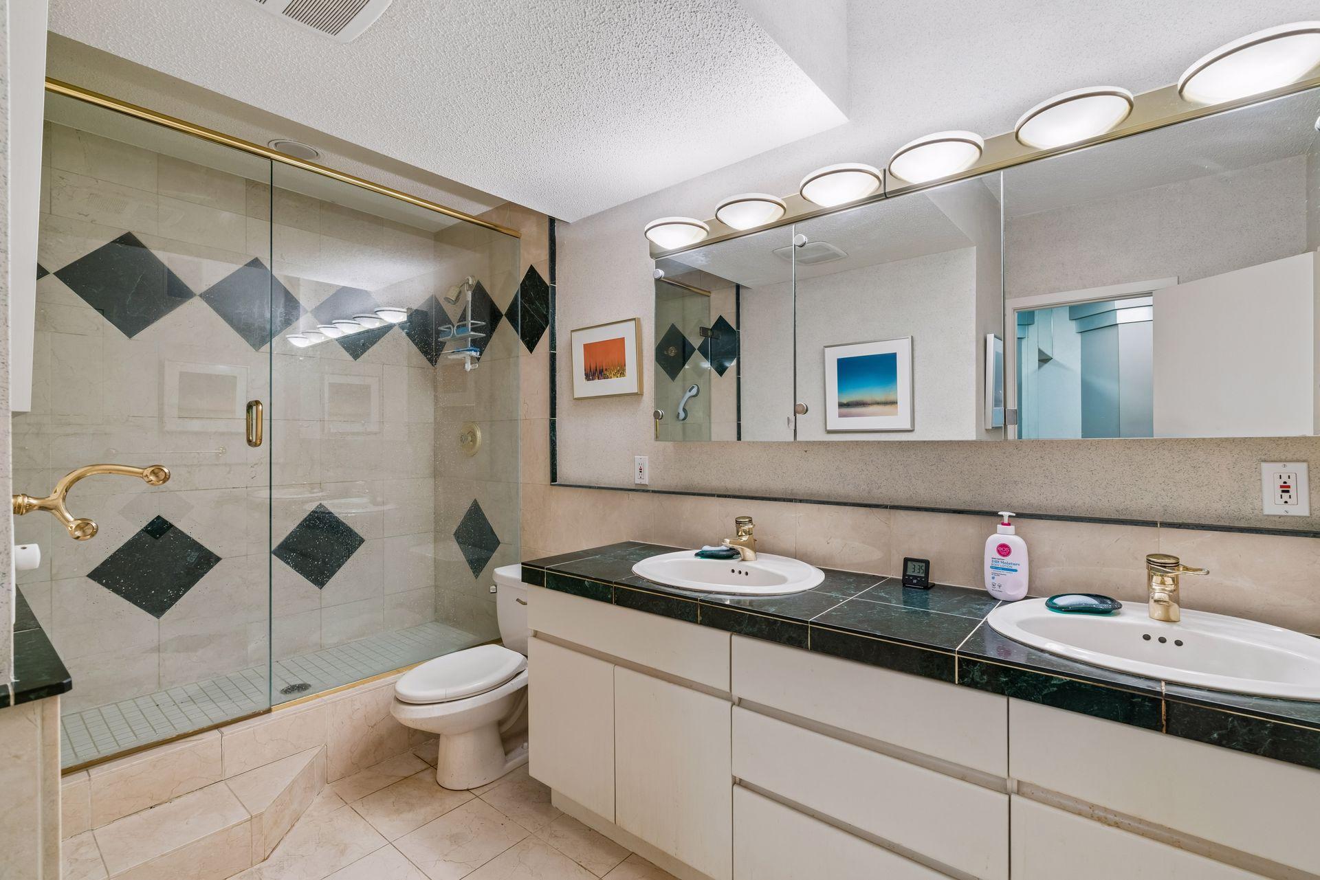 View of Residential at 1225 Lasalle Avenue #2307, Minneapolis MN 55403, Minneapolis (17 of 33) - Mike Wilen | Minnesota Team Real Estate