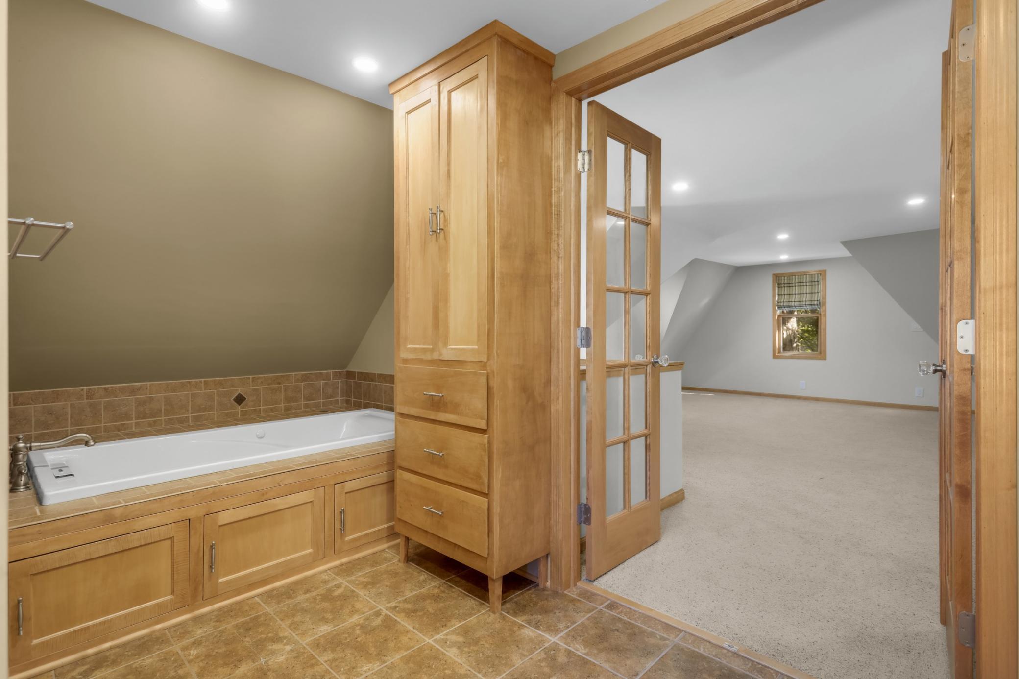 View of Residential at 4216 Utica Avenue, Saint Louis Park MN 55416, Saint Louis Park (30 of 41) - Mike Wilen | Minnesota Team Real Estate