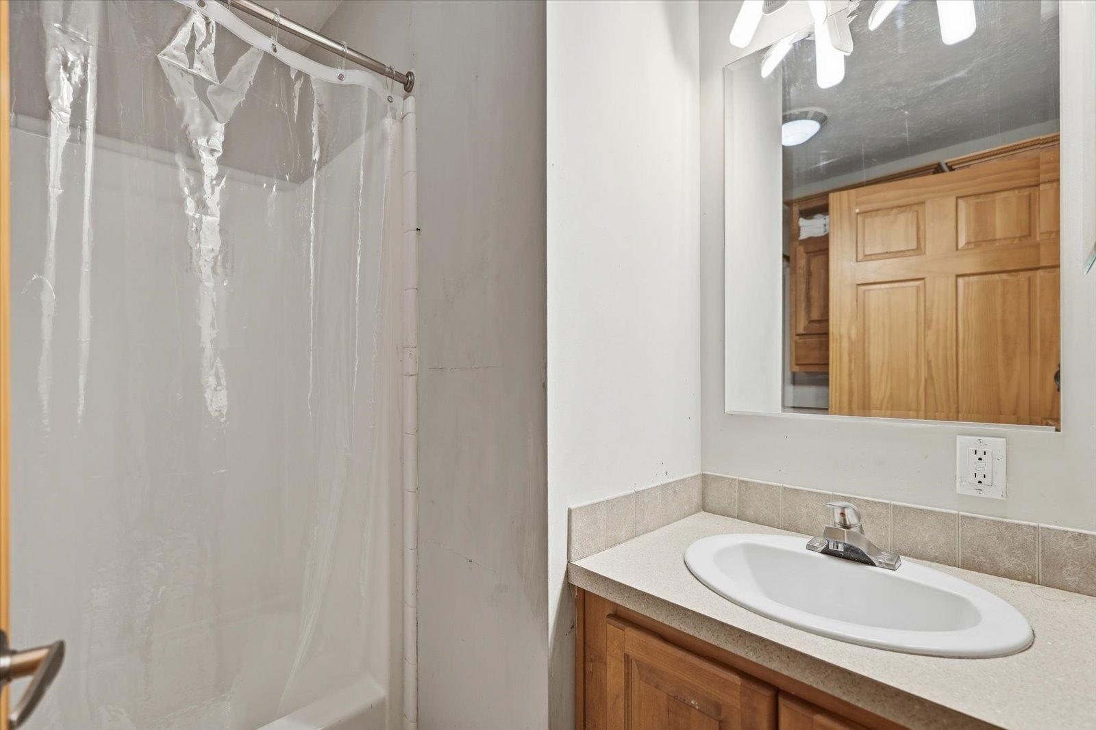 View of Residential at 4141 Fremont Avenue, Minneapolis MN 55412, Minneapolis (25 of 53) - Mike Wilen | Minnesota Team Real Estate