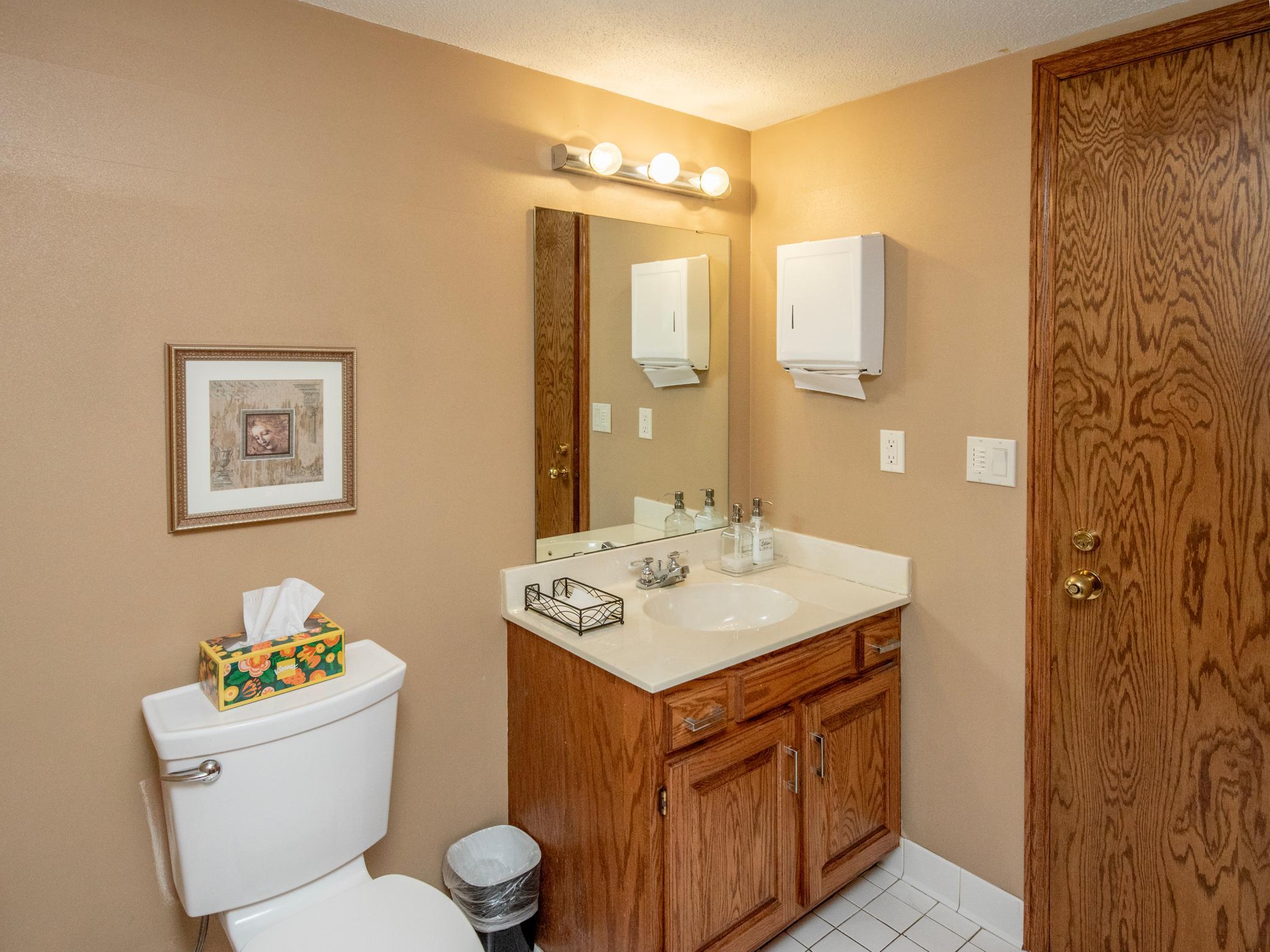 View of Residential at 1021 Sibley Memorial Highway #204, Mendota Heights MN 55118, Mendota Heights (38 of 53) - Mike Wilen | Minnesota Team Real Estate