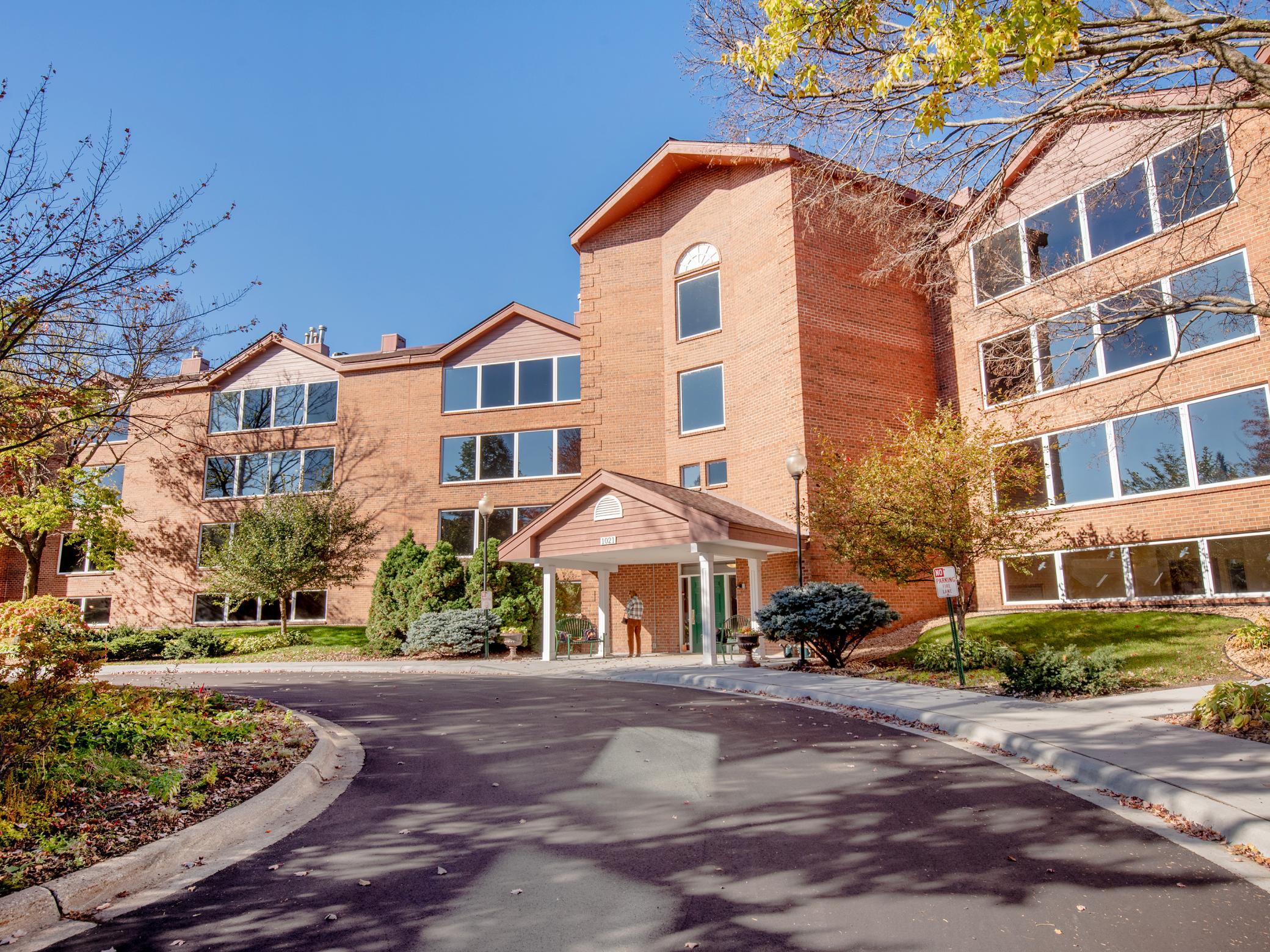 View of Residential at 1021 Sibley Memorial Highway #204, Mendota Heights MN 55118, Mendota Heights (4 of 53) - Mike Wilen | Minnesota Team Real Estate