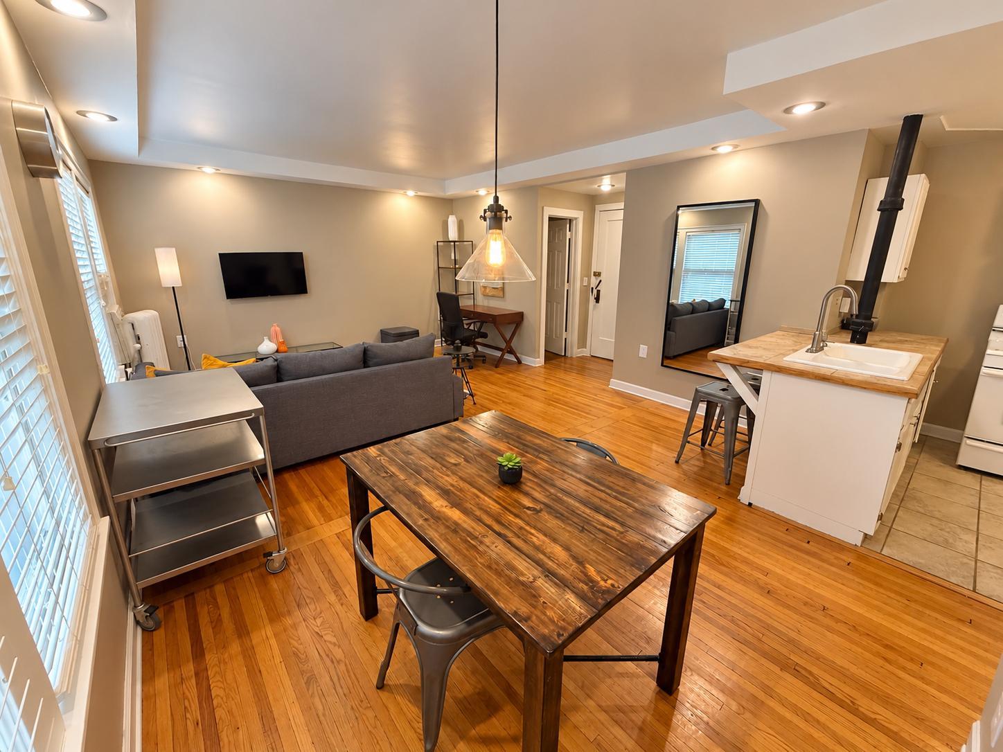 View of Residential at 2739 Girard Avenue #304, Minneapolis MN 55408, Minneapolis (5 of 12) - Mike Wilen | Minnesota Team Real Estate