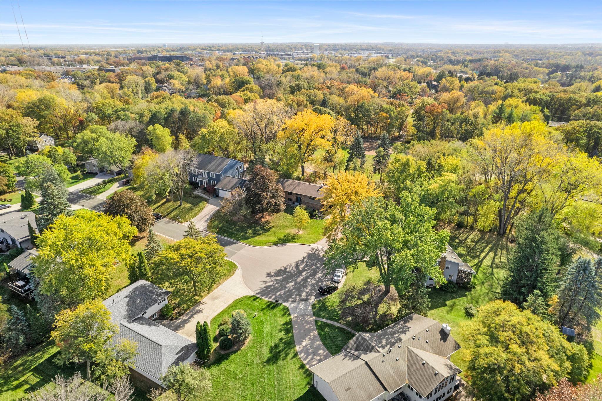 View of Residential at 1440 Indian Oaks Trail, Arden Hills MN 55112, Arden Hills (36 of 38) - Mike Wilen | Minnesota Team Real Estate