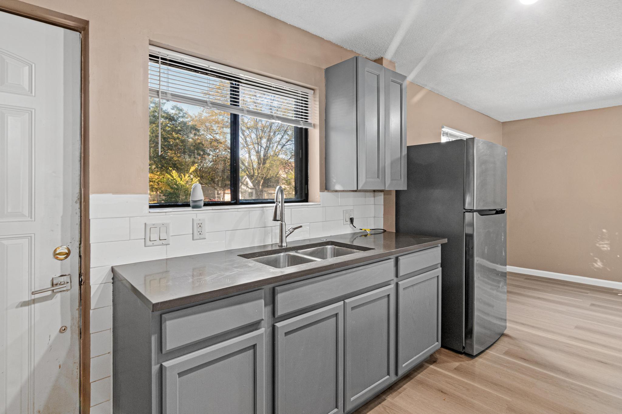 View of (TH) Side x Side at 87 Cook Avenue, Saint Paul - Mike Wilen | Minnesota Team Real Estate