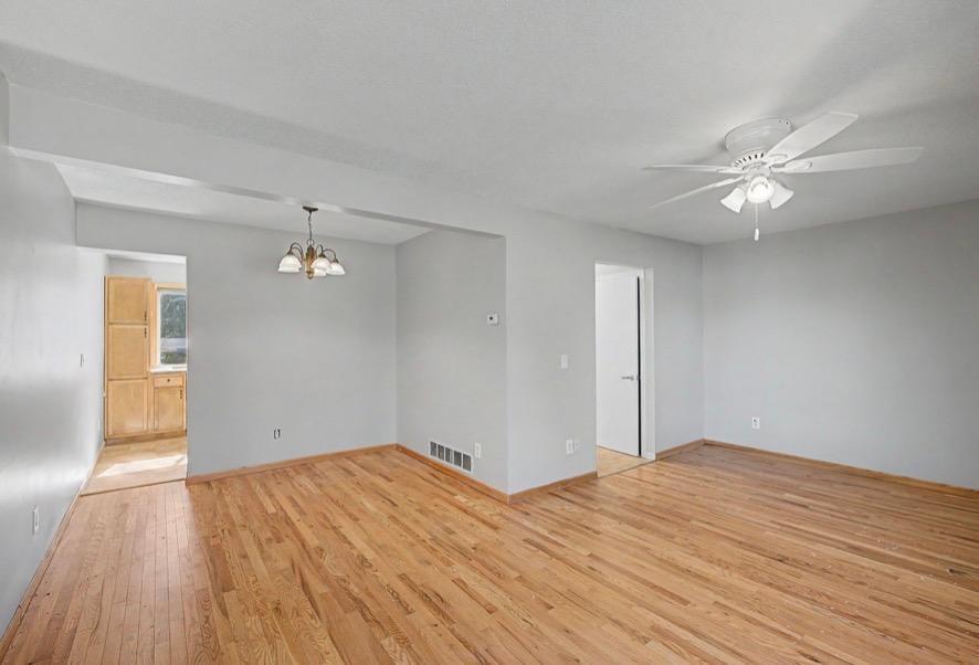 View of Residential at 2281 Pond Avenue, Maplewood MN 55119, Maplewood (7 of 18) - Mike Wilen | Minnesota Team Real Estate