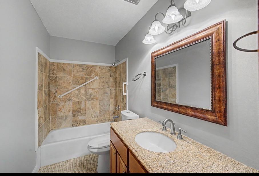 View of Residential at 2281 Pond Avenue, Maplewood MN 55119, Maplewood (8 of 18) - Mike Wilen | Minnesota Team Real Estate