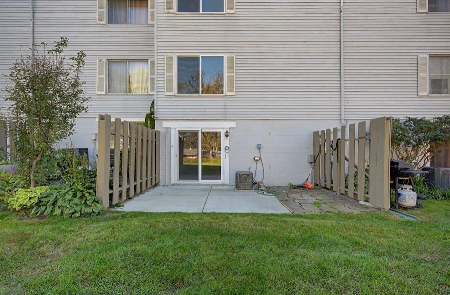 View of Residential at 2281 Pond Avenue, Maplewood MN 55119, Maplewood (15 of 18) - Mike Wilen | Minnesota Team Real Estate