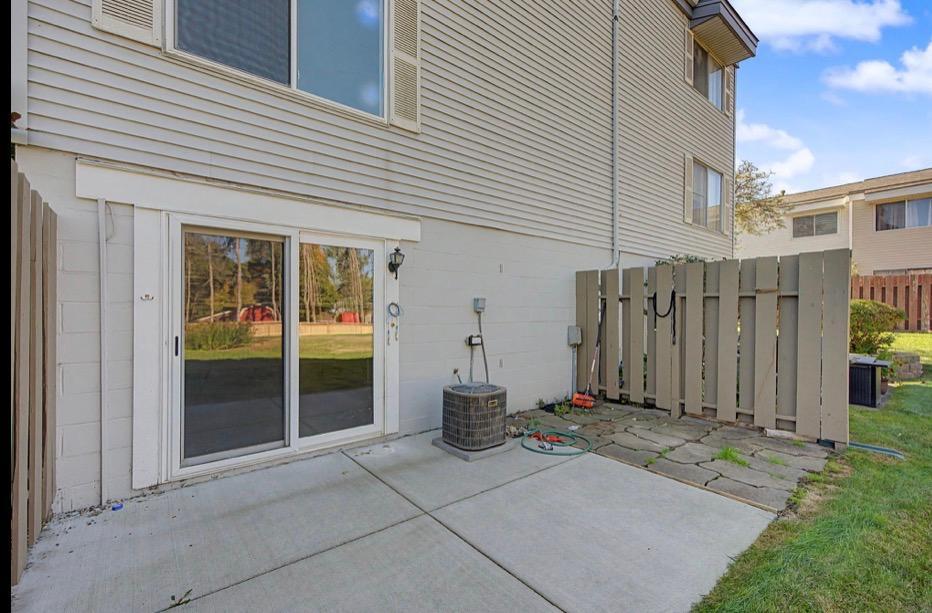 View of Residential at 2281 Pond Avenue, Maplewood MN 55119, Maplewood (16 of 18) - Mike Wilen | Minnesota Team Real Estate