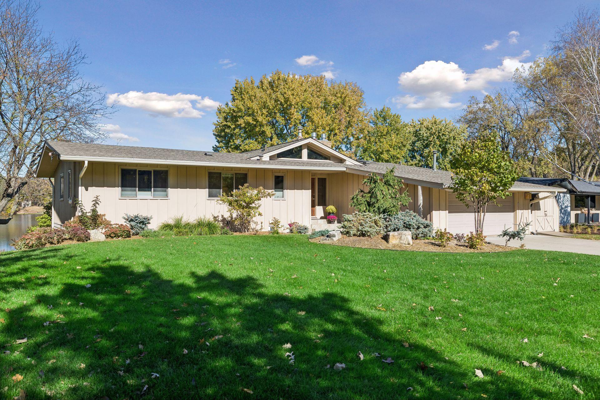 View of Residential at 4740 Killarney Drive, Golden Valley MN 55422, Golden Valley (7 of 68) - Mike Wilen | Minnesota Team Real Estate