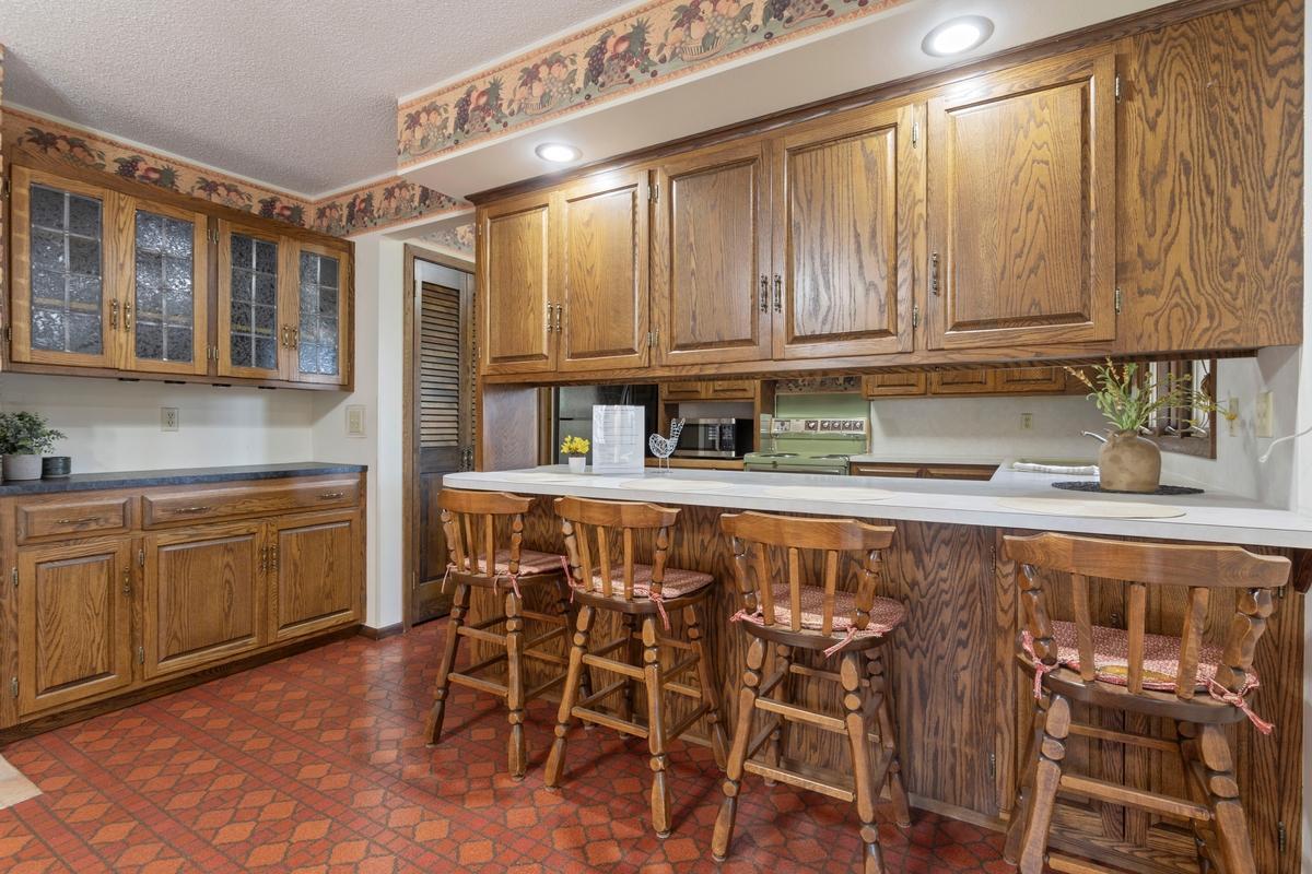 View of Residential at 4649 Hillsboro Avenue, New Hope MN 55428, New Hope (5 of 28) - Mike Wilen | Minnesota Team Real Estate