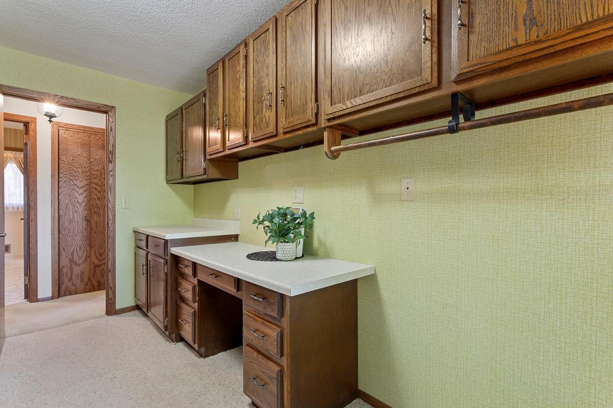 View of Residential at 4649 Hillsboro Avenue, New Hope MN 55428, New Hope (15 of 28) - Mike Wilen | Minnesota Team Real Estate