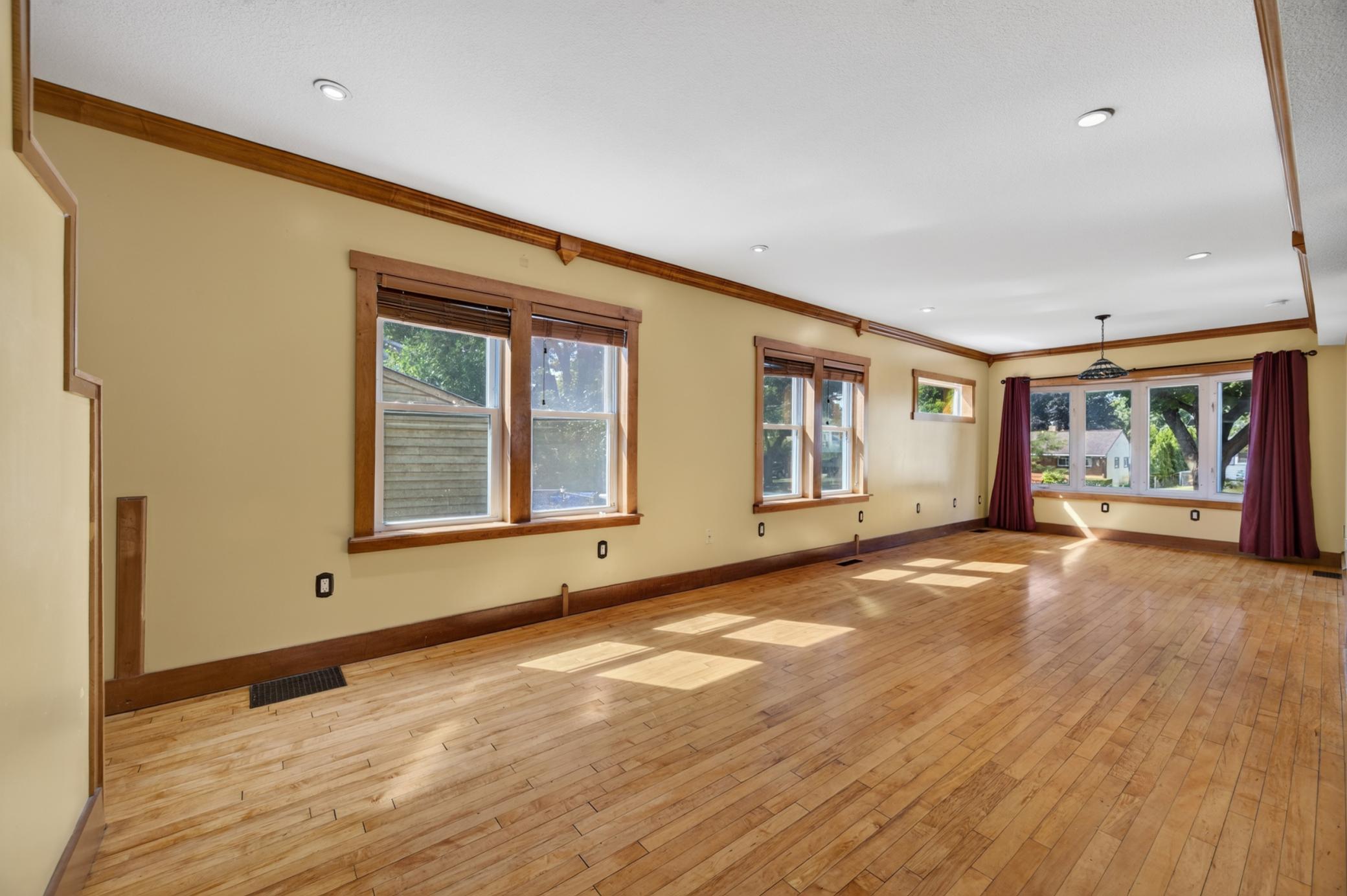 View of Residential at 1498 Hazelwood Street, Saint Paul MN 55106, Saint Paul (13 of 45) - Mike Wilen | Minnesota Team Real Estate